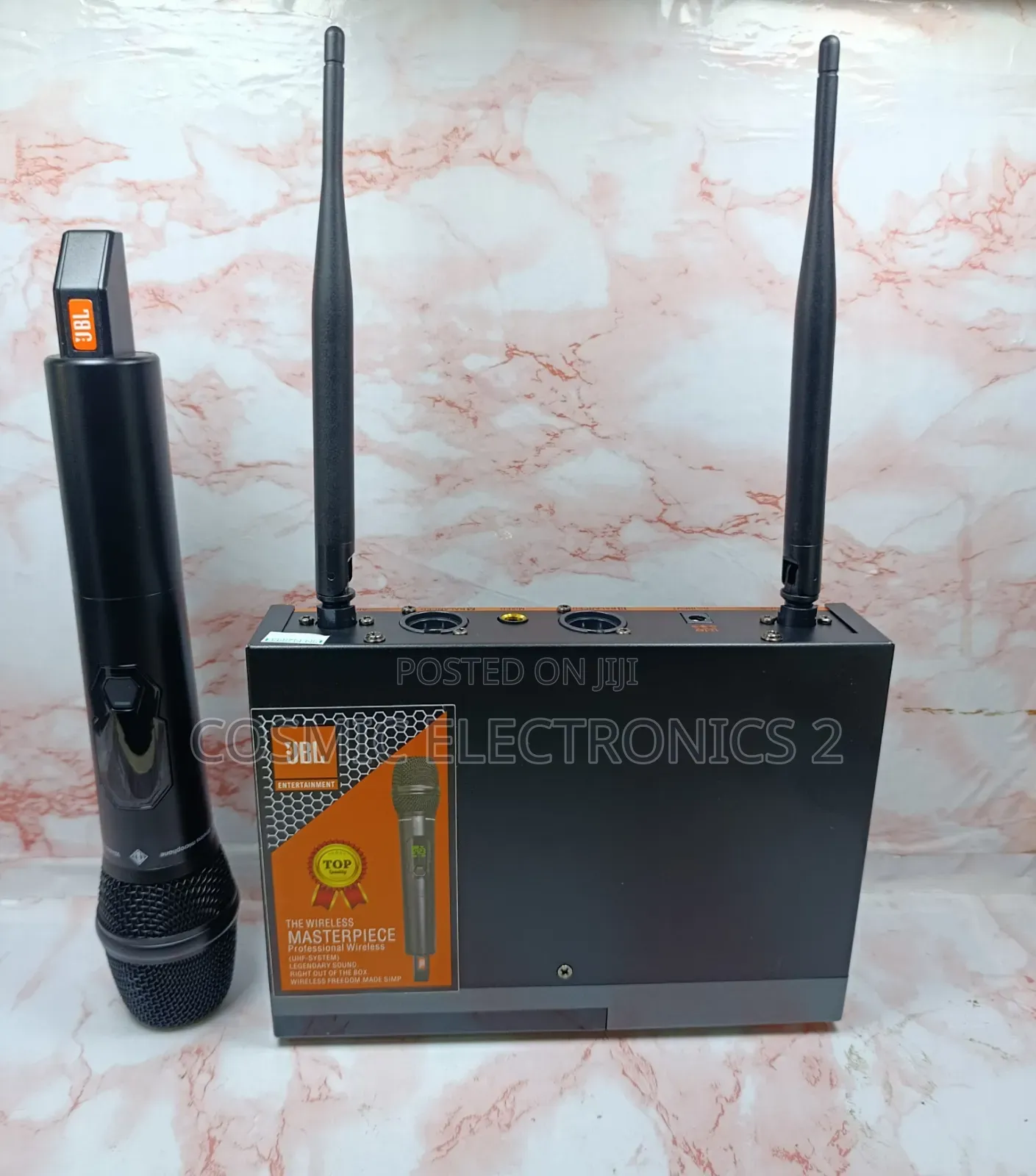 Professional Wireless Uhf Microphone System (Urx9900)