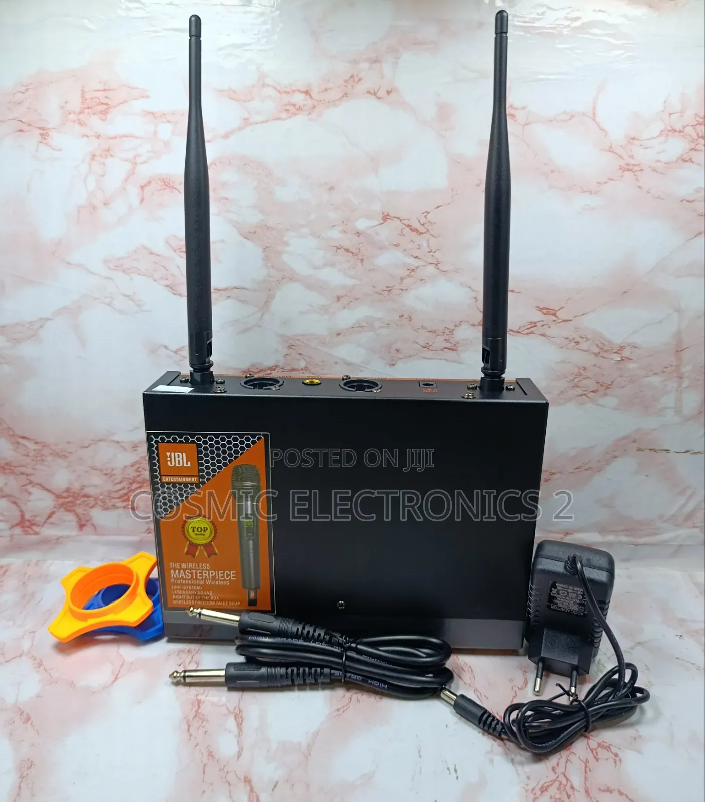 Professional Wireless Uhf Microphone System (Urx9900)