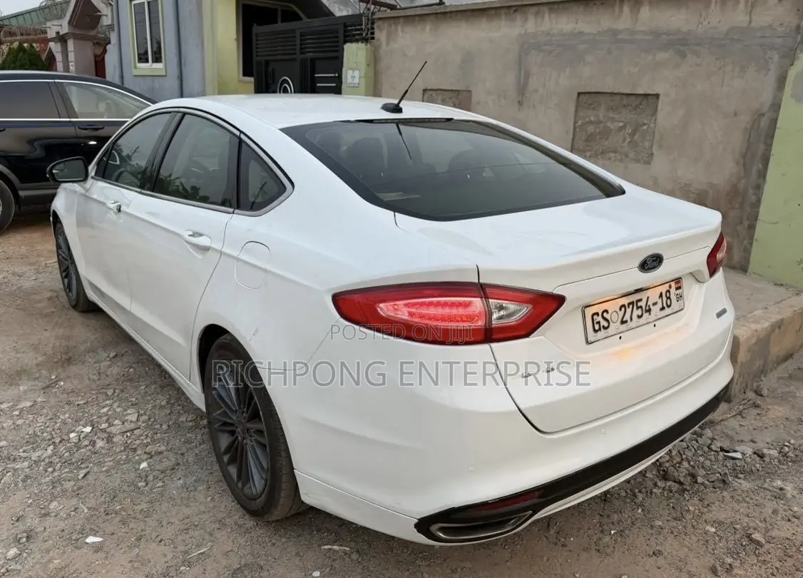 Ford Fusion SE 2013 White