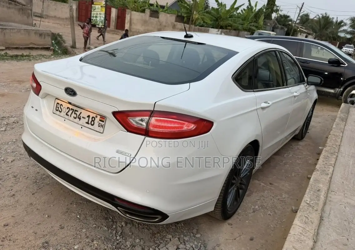 Ford Fusion SE 2013 White