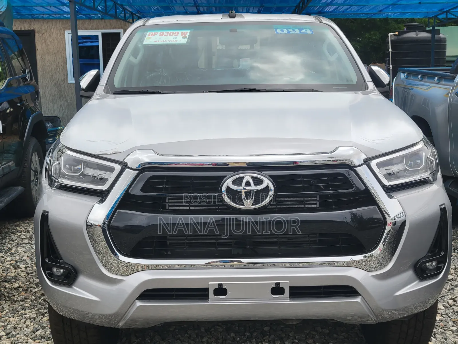 New Toyota Hilux 2025 Silver
