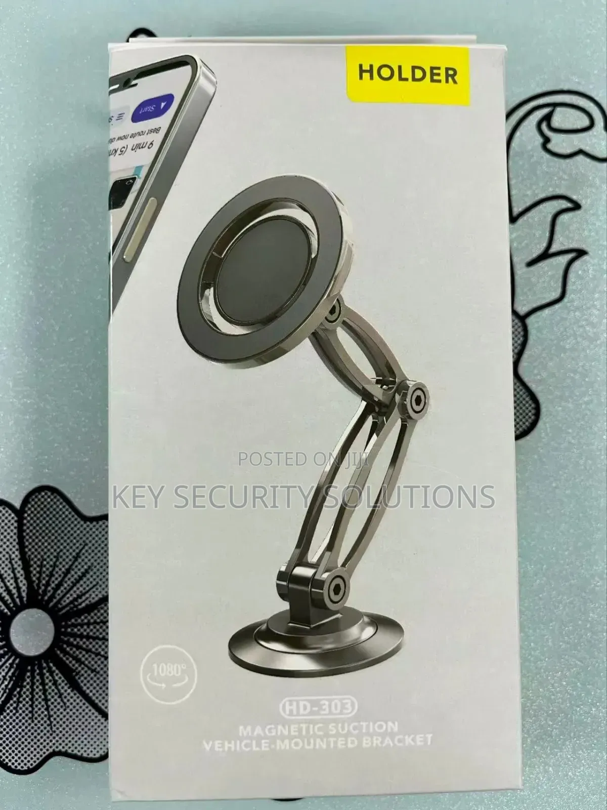Magnetic Suction Vehicle Mounted Bracket