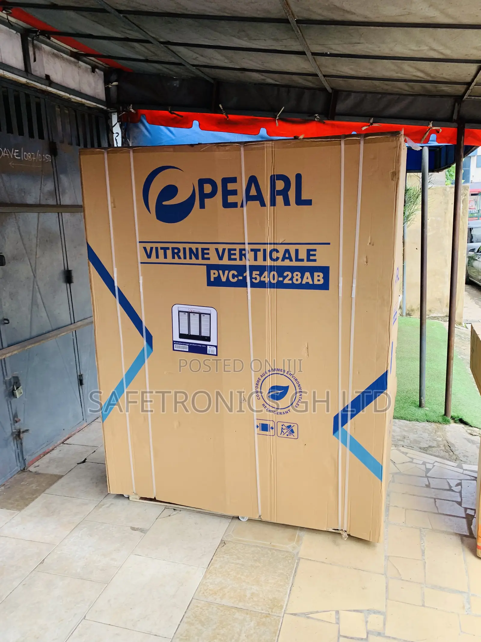 Premium Sleek 780l Pearl PVC-1540-28ab Display Fridge