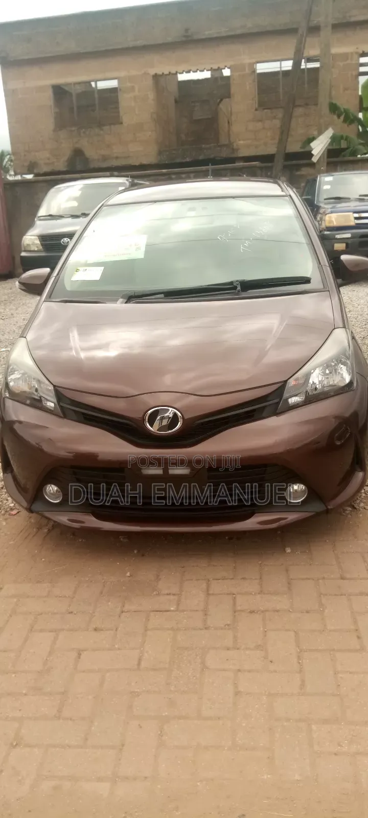 Toyota Vitz 1.3 AWD 5dr 2014 Brown