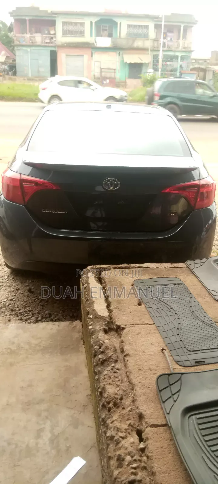 Toyota Corolla SE Special Edition 4dr Sedan (1.8L 4cyl CVT) 2017