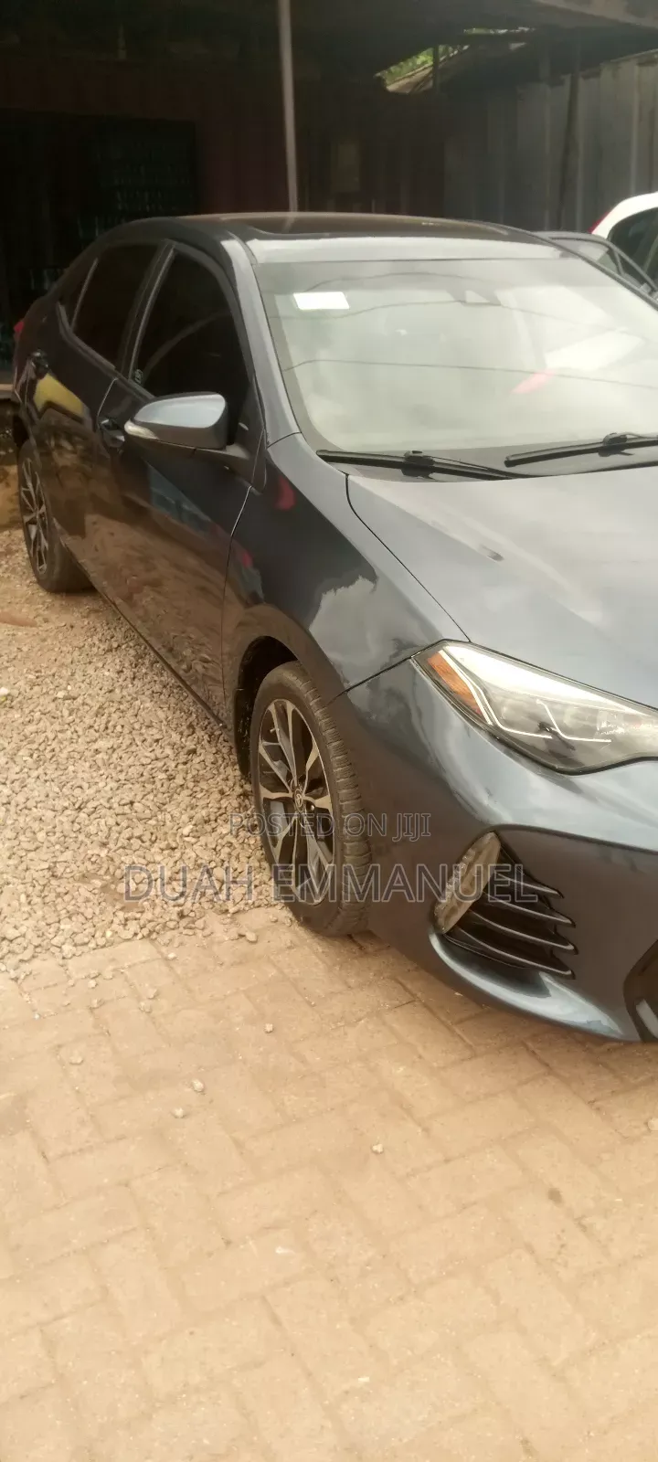 Toyota Corolla SE Special Edition 4dr Sedan (1.8L 4cyl CVT) 2017