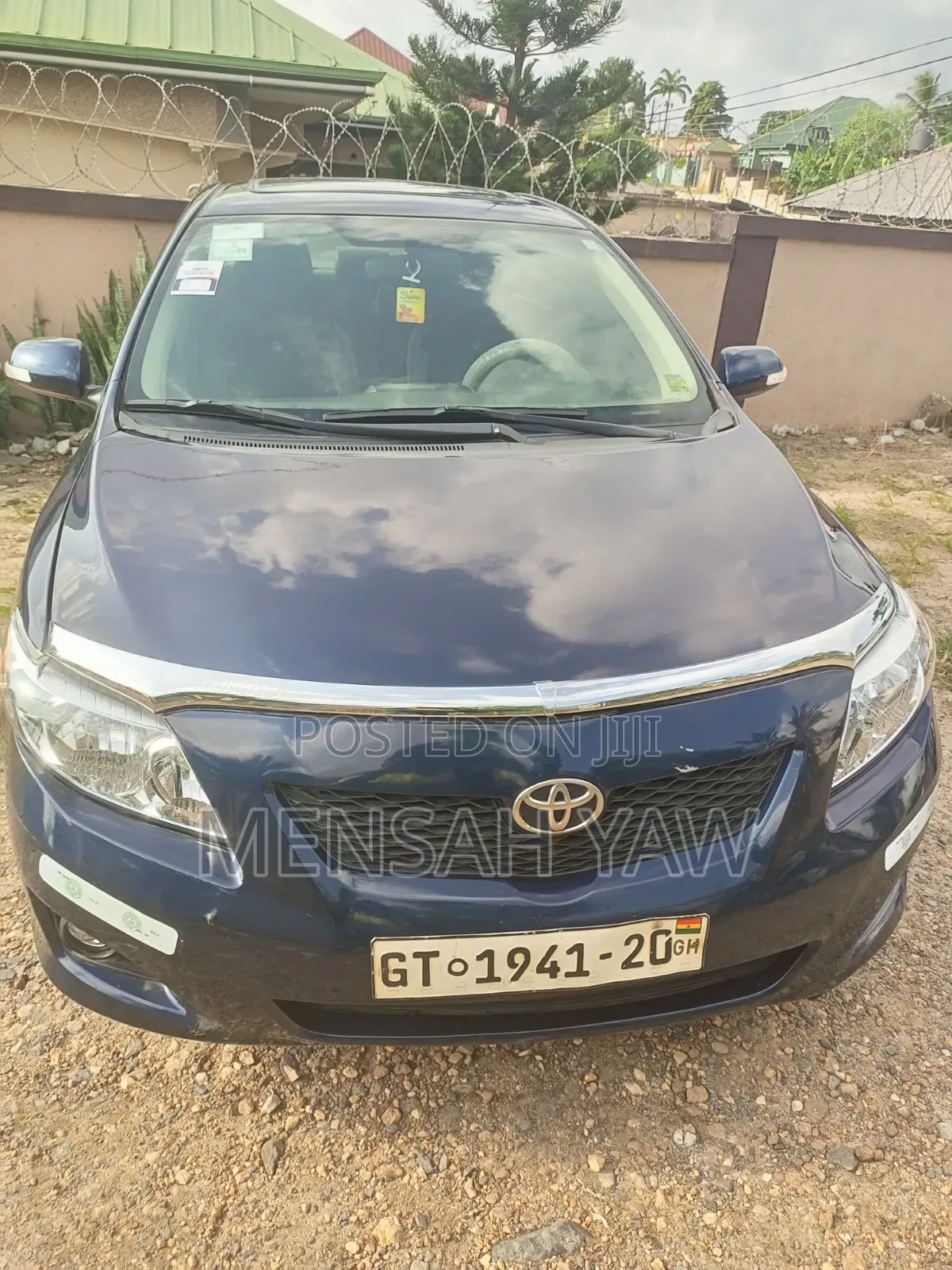 Toyota Corolla LE Premium 4dr Sedan (1.8L 4cyl CVT) 2014 Blue