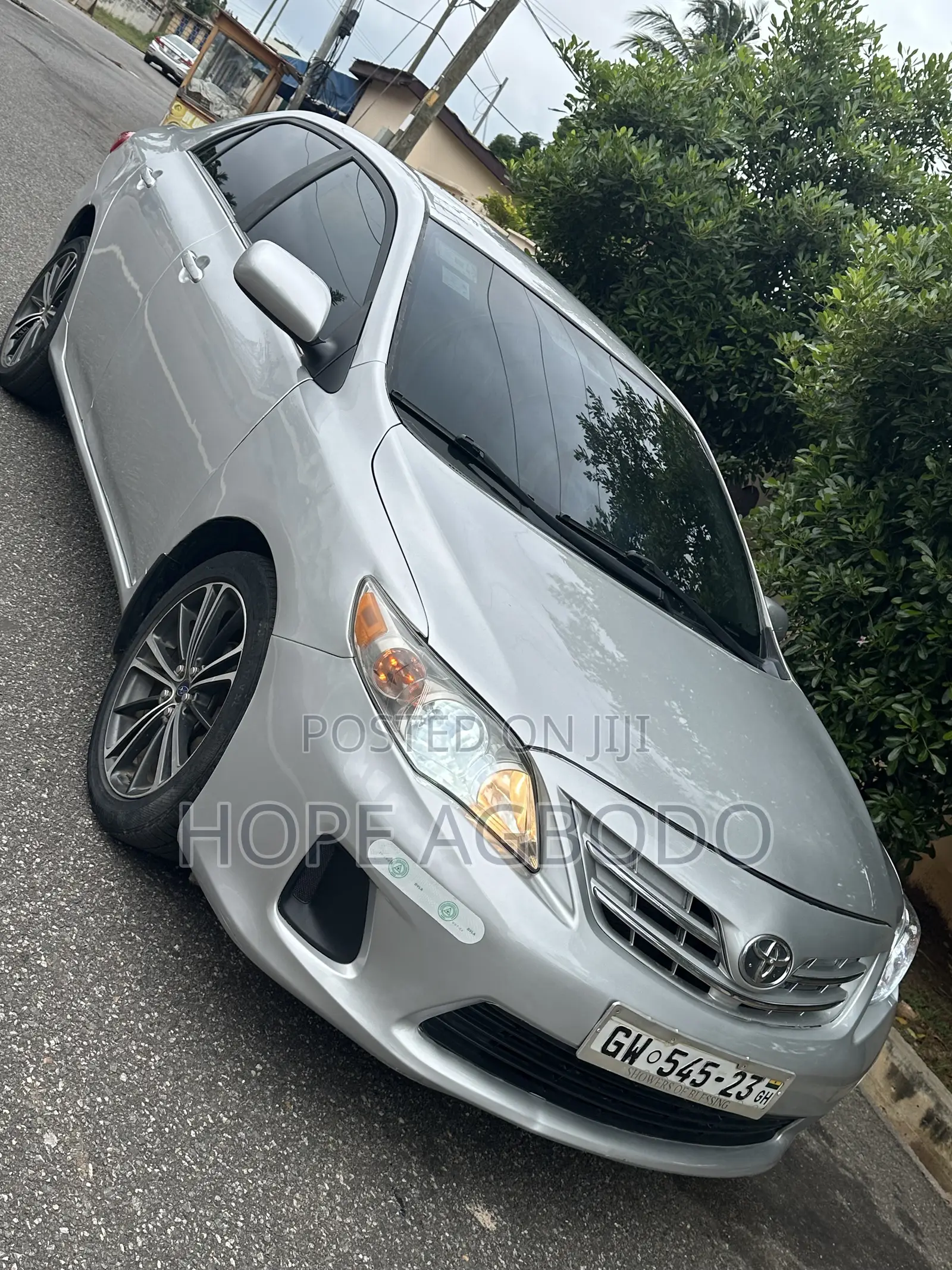 Toyota Corolla LE Special Edition 4dr Sedan (1.8L 4cyl 4A) 2013 Silver