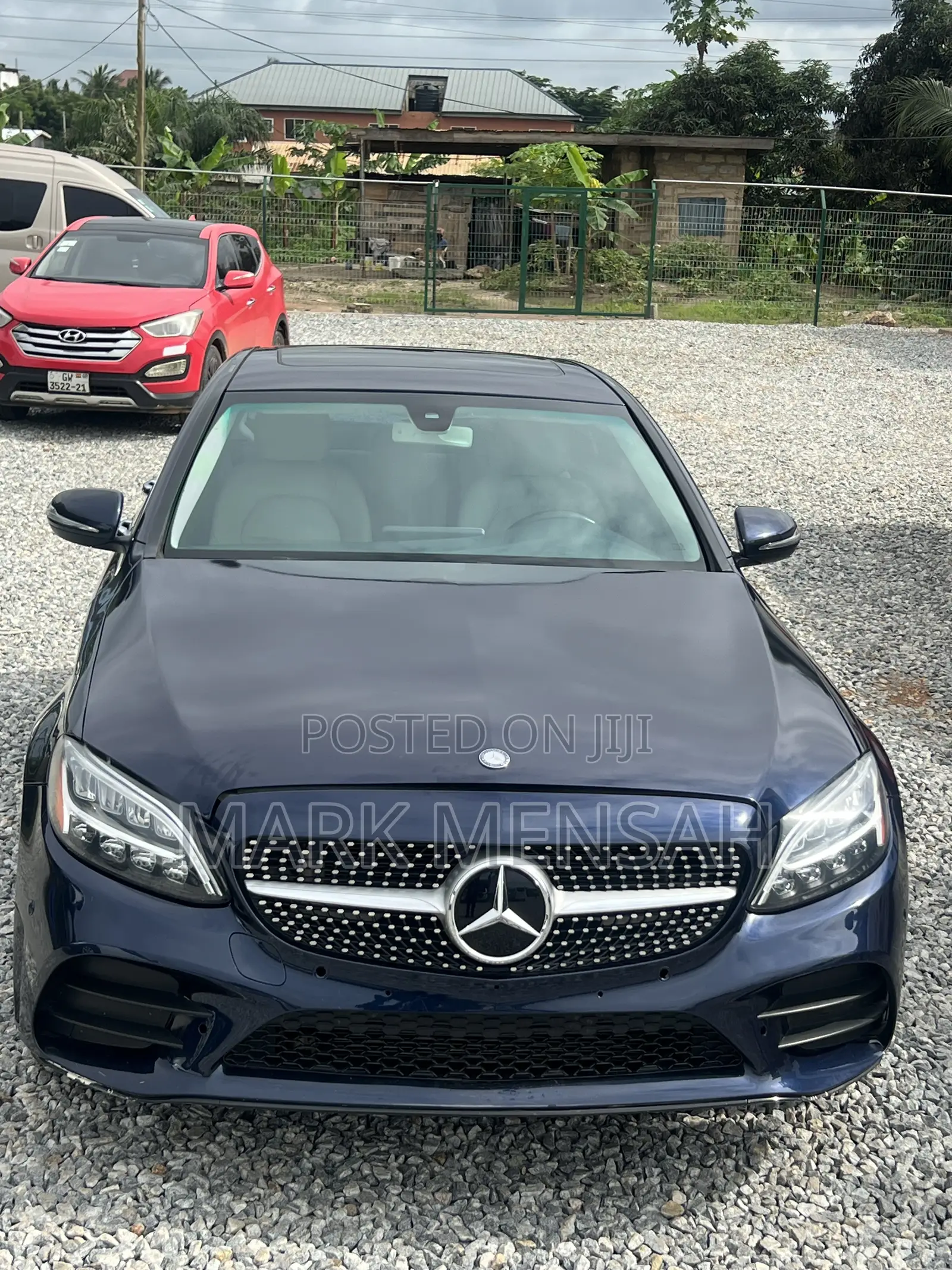 Mercedes-Benz C300 2019 Blue