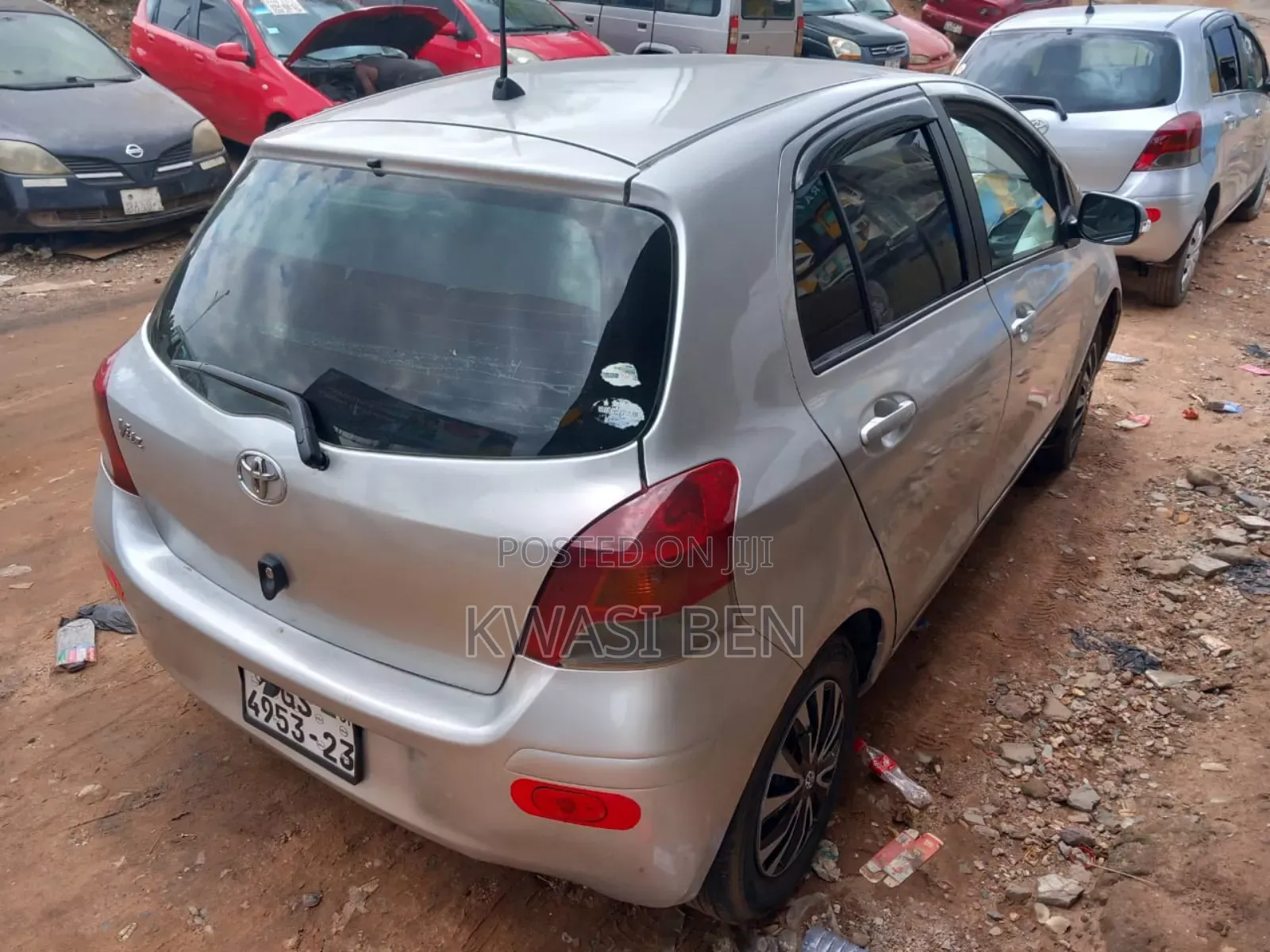 Toyota Vitz 2010 Gray