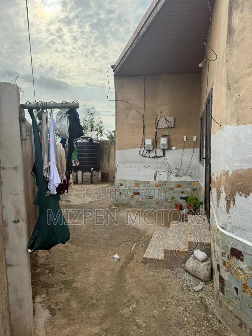 3bdrm Block of Flats in Manhean for sale