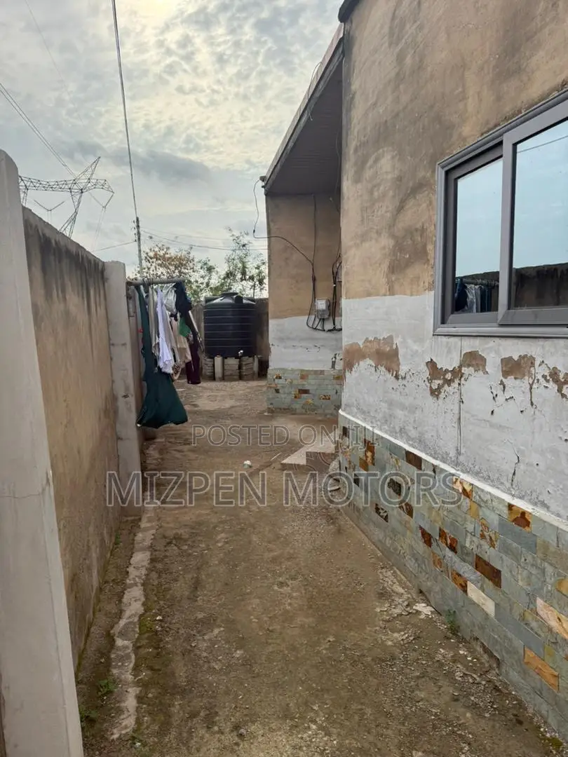 3bdrm Block of Flats in Manhean for sale