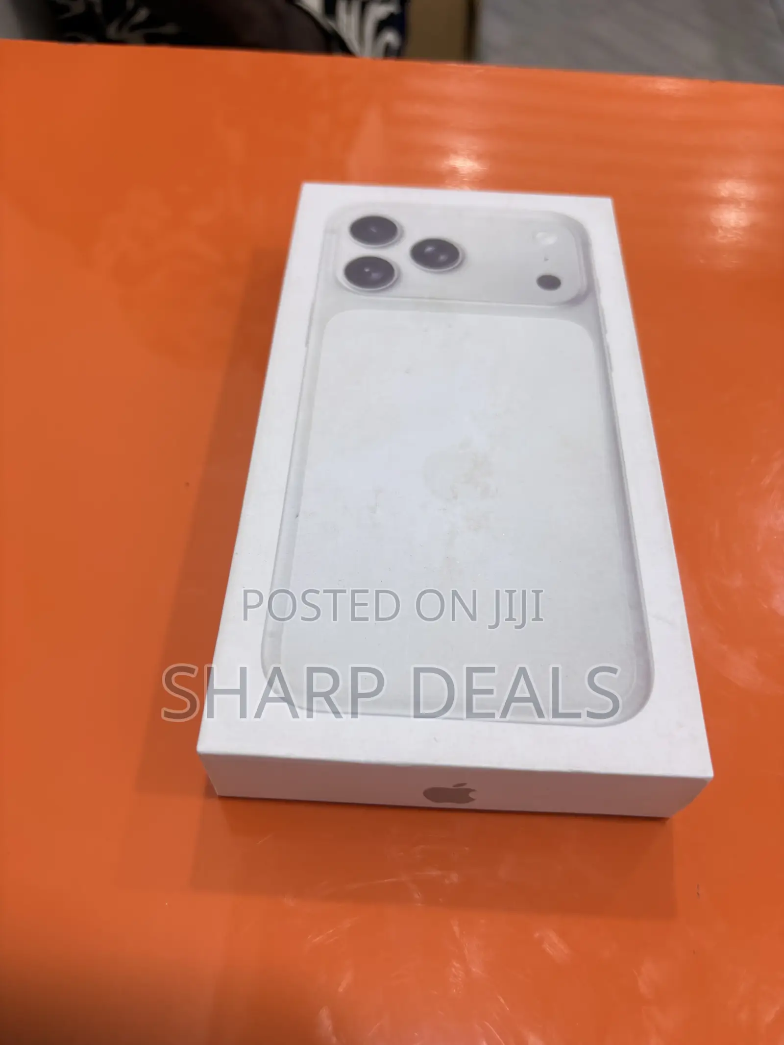 New Apple iPhone XS Max 256 GB Silver