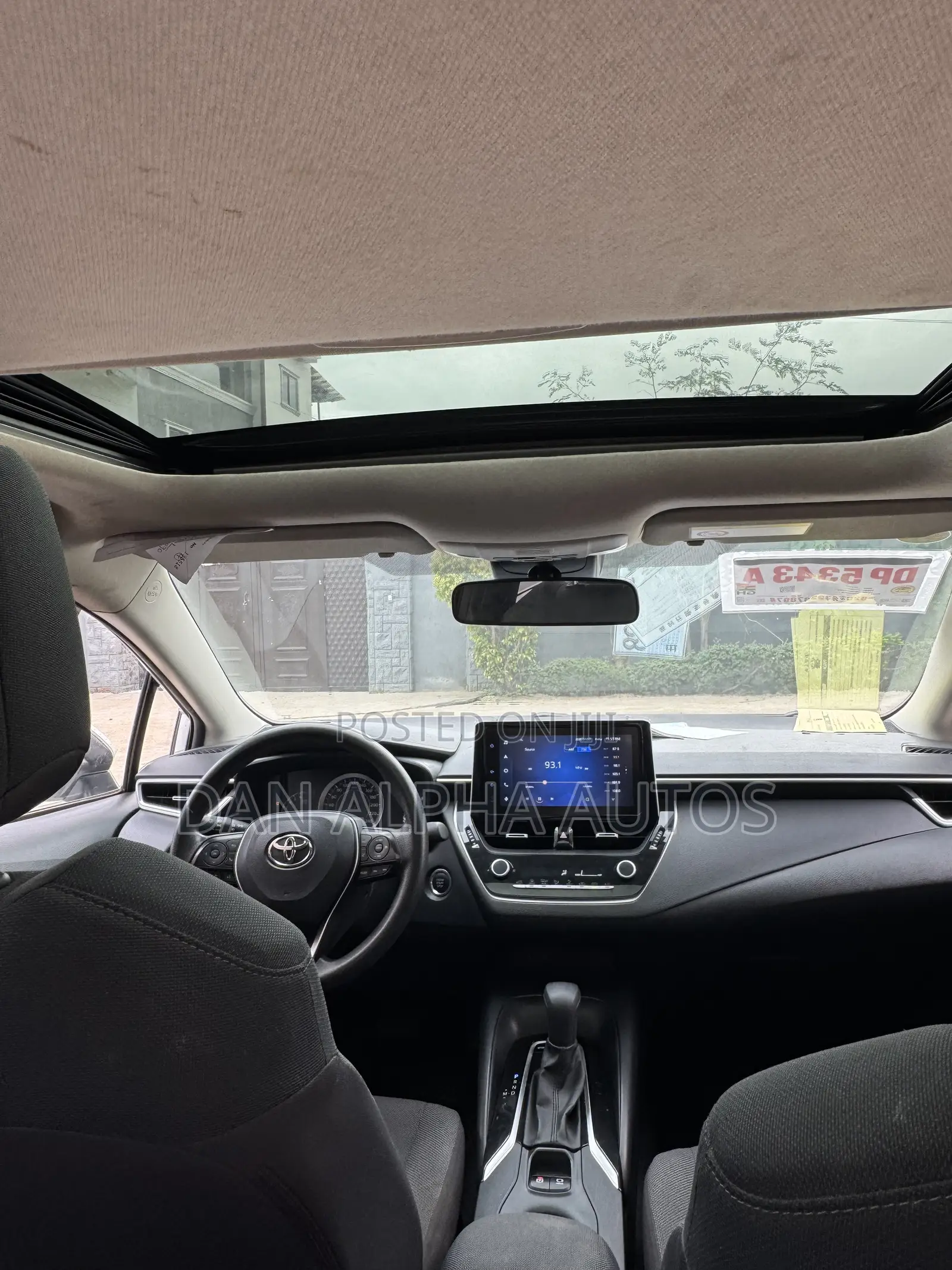 Toyota Corolla 2022 White