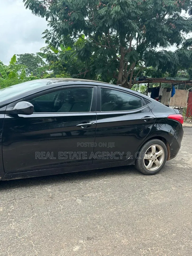 Hyundai Elantra 2013 Black