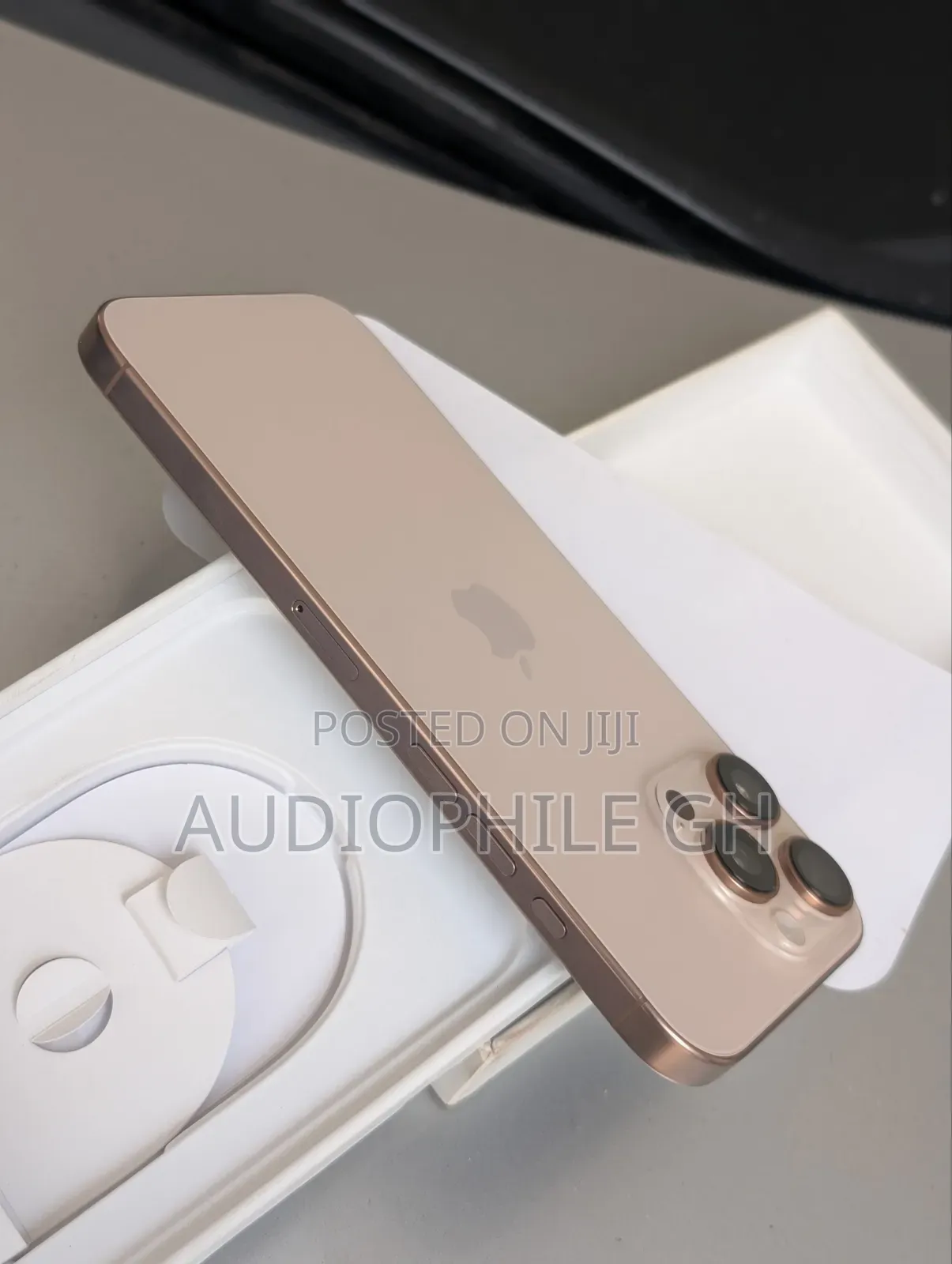 Apple iPhone 16 Pro Max 256 GB Gold