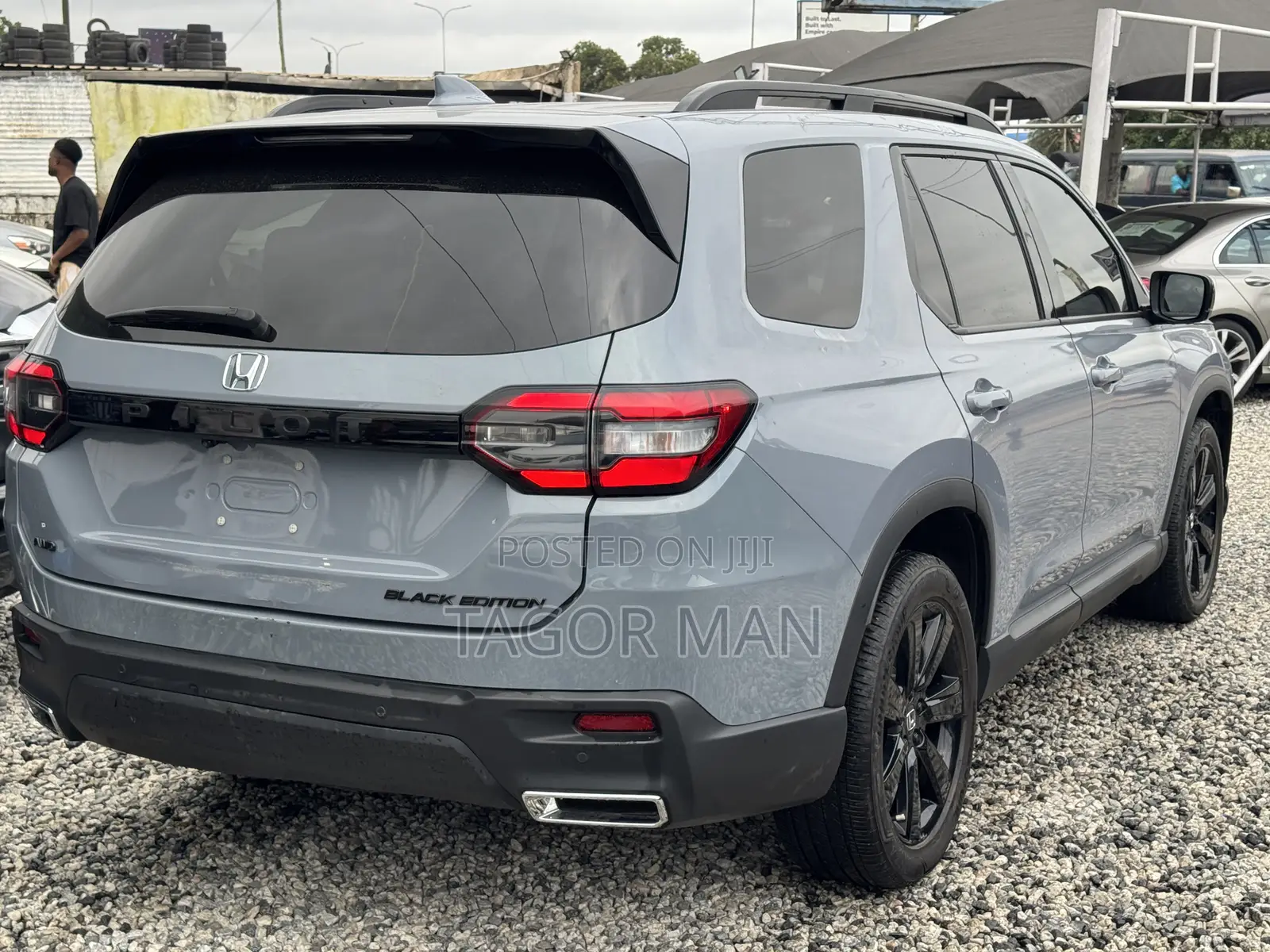 Honda Pilot Touring AWD 2024 Gray