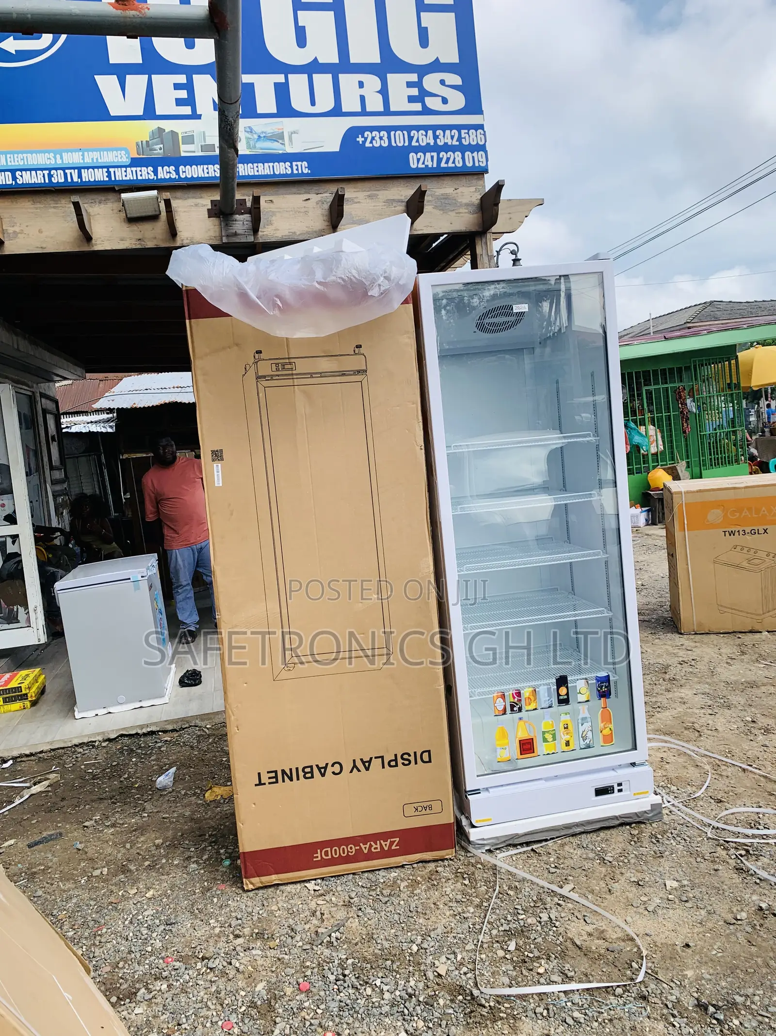 Super Good Zara-600dfg Display Fridge 591ltr