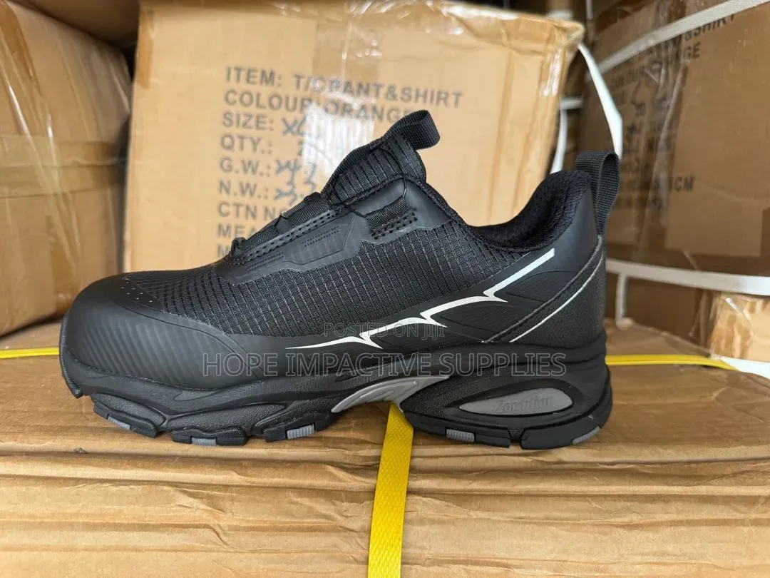 New Safetoe Safety Boot <> Premium Quality.