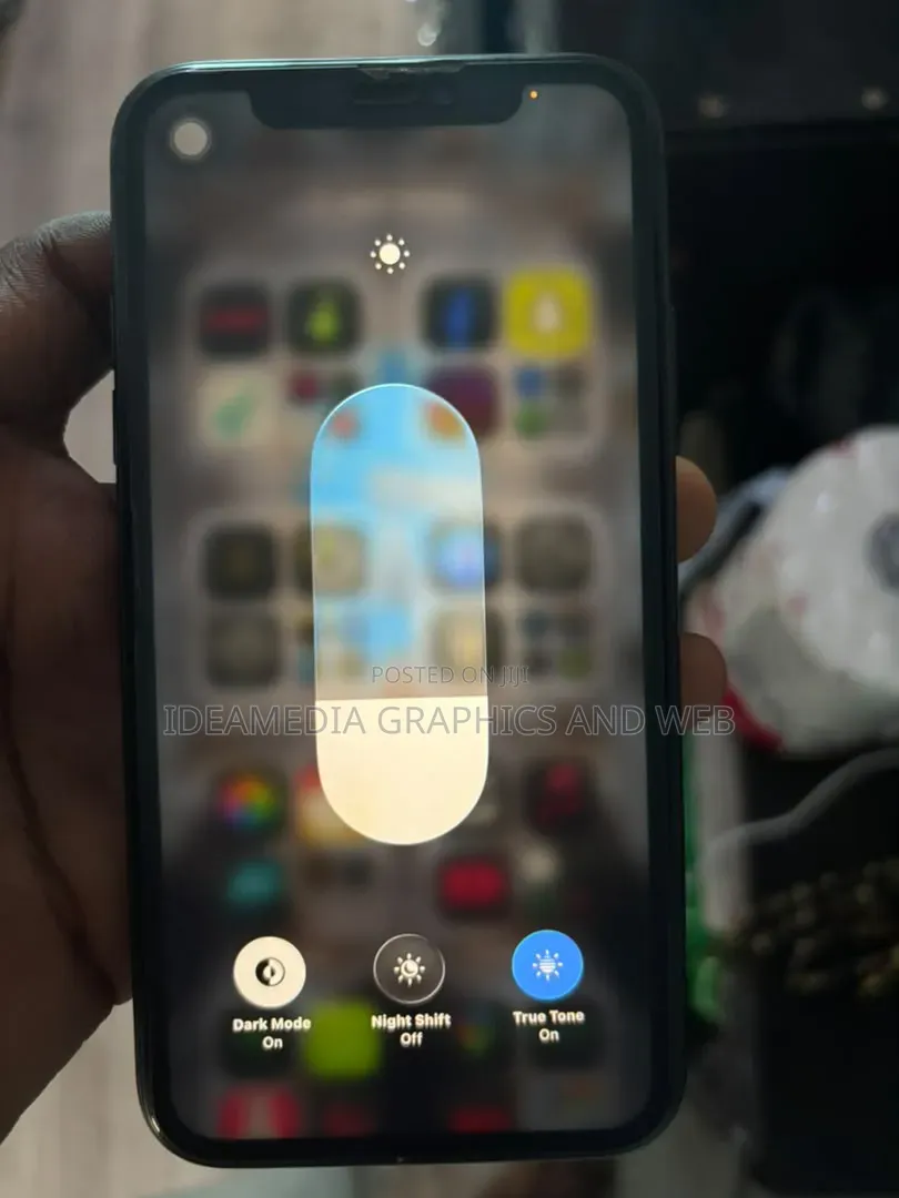 Apple iPhone 11 64 GB Black