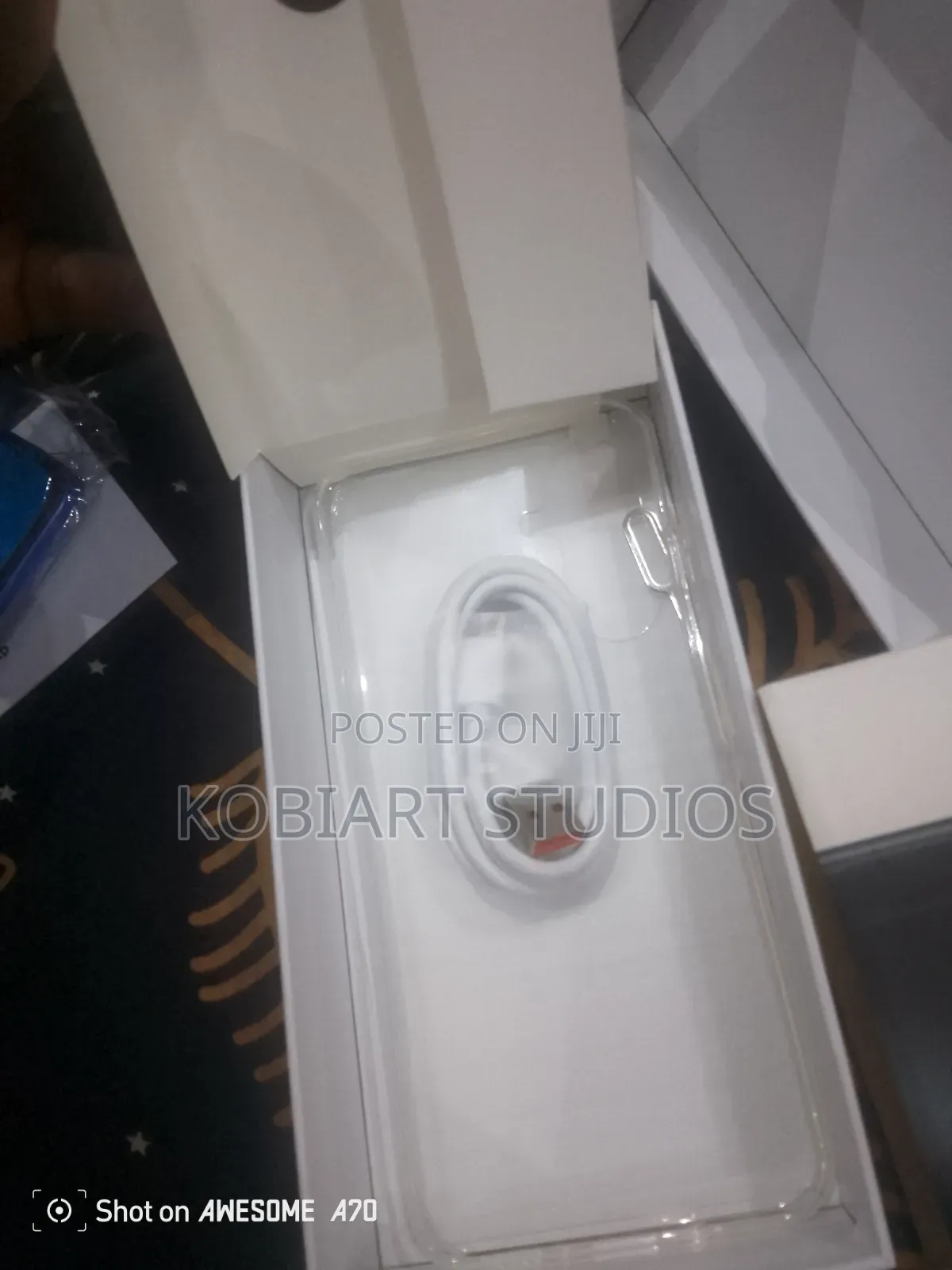 New Mobile Phone 256 GB Blue