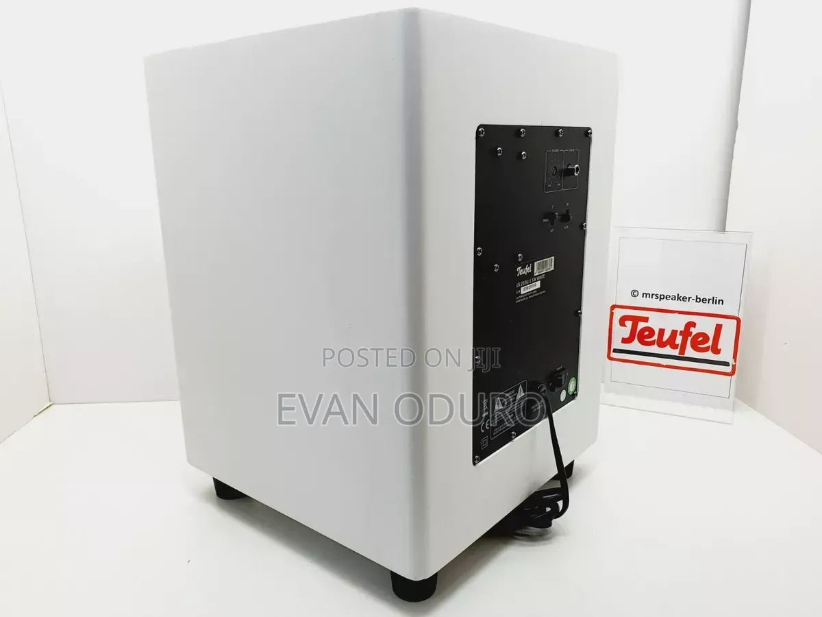 Powerful Tueful Active Sub-Woofer With Dual Port Avr/Sounds System
