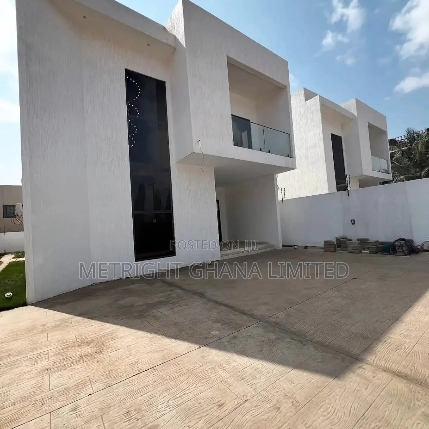 4bdrm House in Metright Properties, Accra Metropolitan for sale