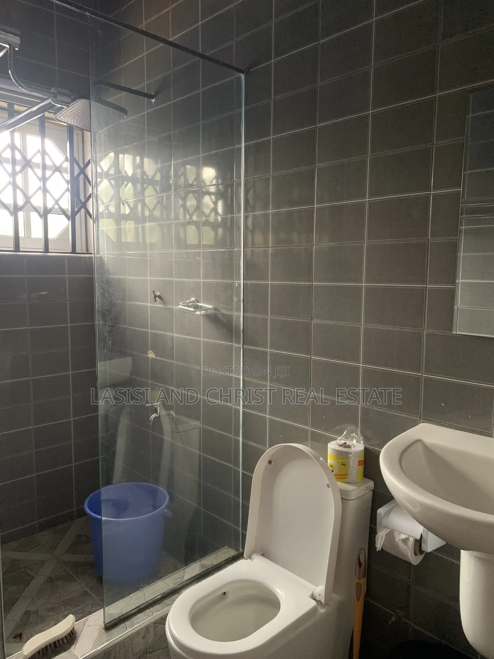 Furnished 3bdrm House in Lasisi And Christ, Amasaman for rent