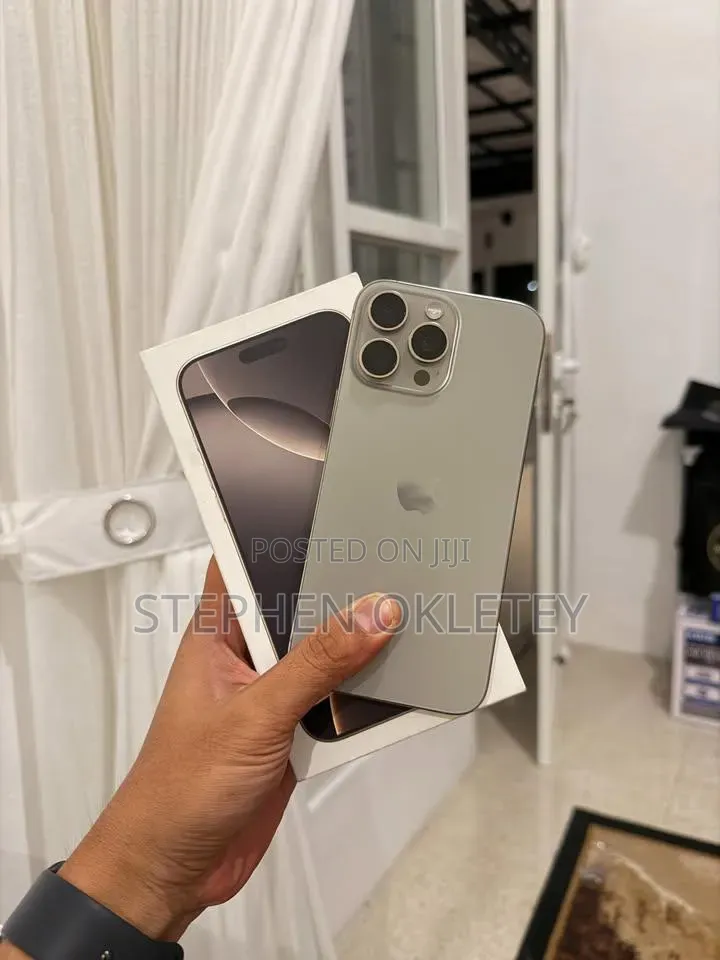 Apple iPhone 15 Pro Max 256 GB Silver