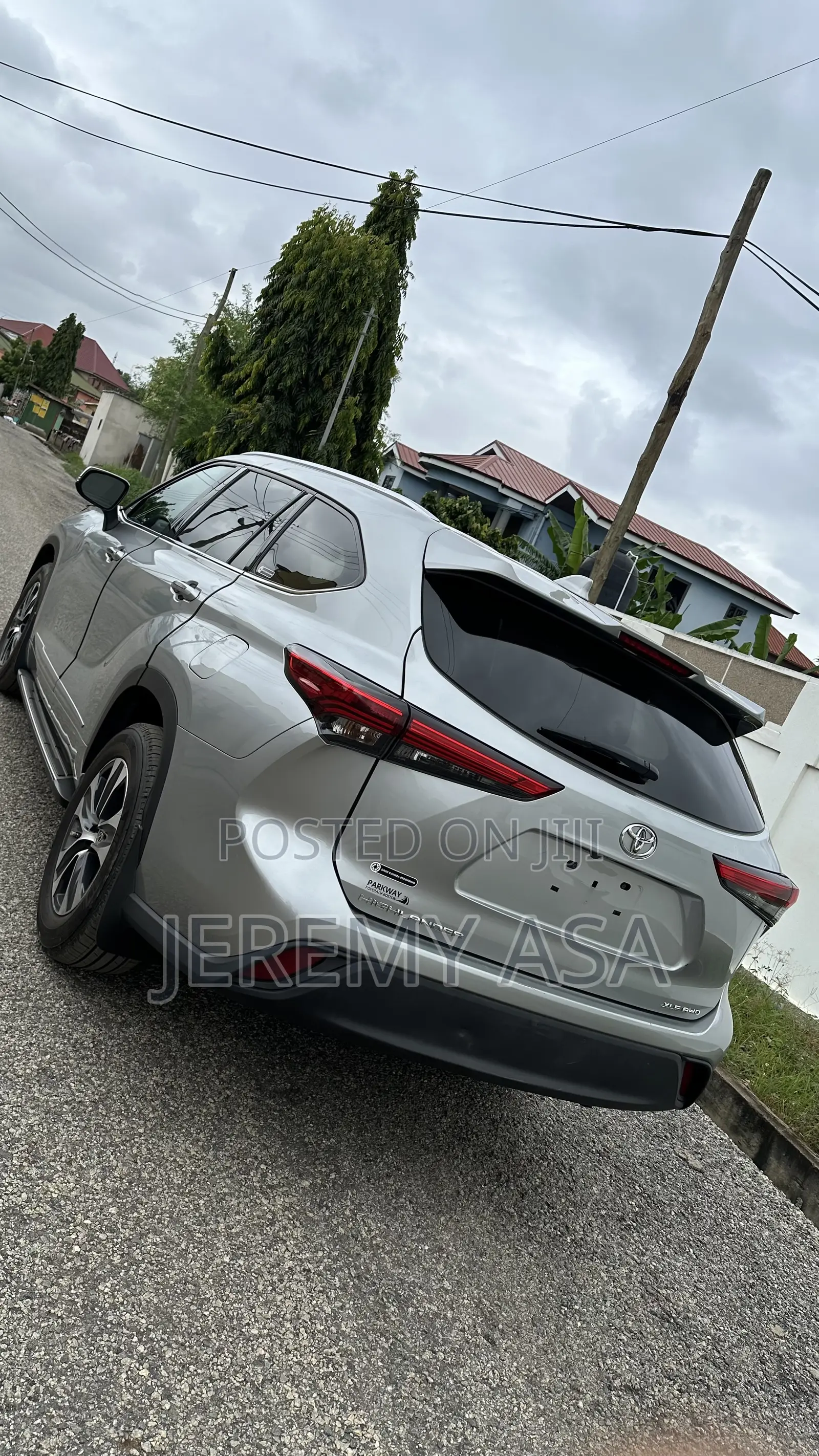 Toyota Highlander XLE 2021 Silver