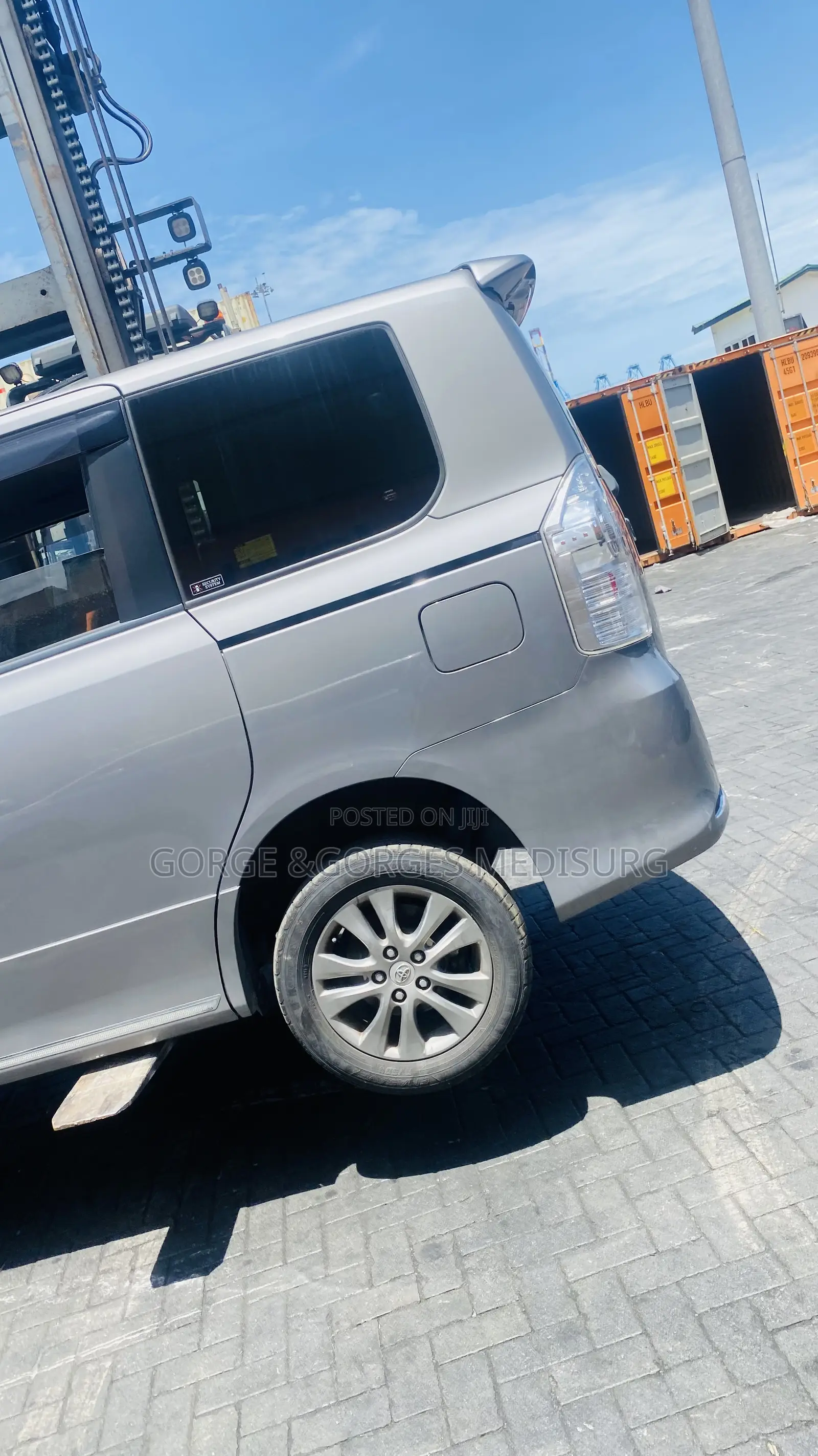 Toyota Voxy 2013 Gray