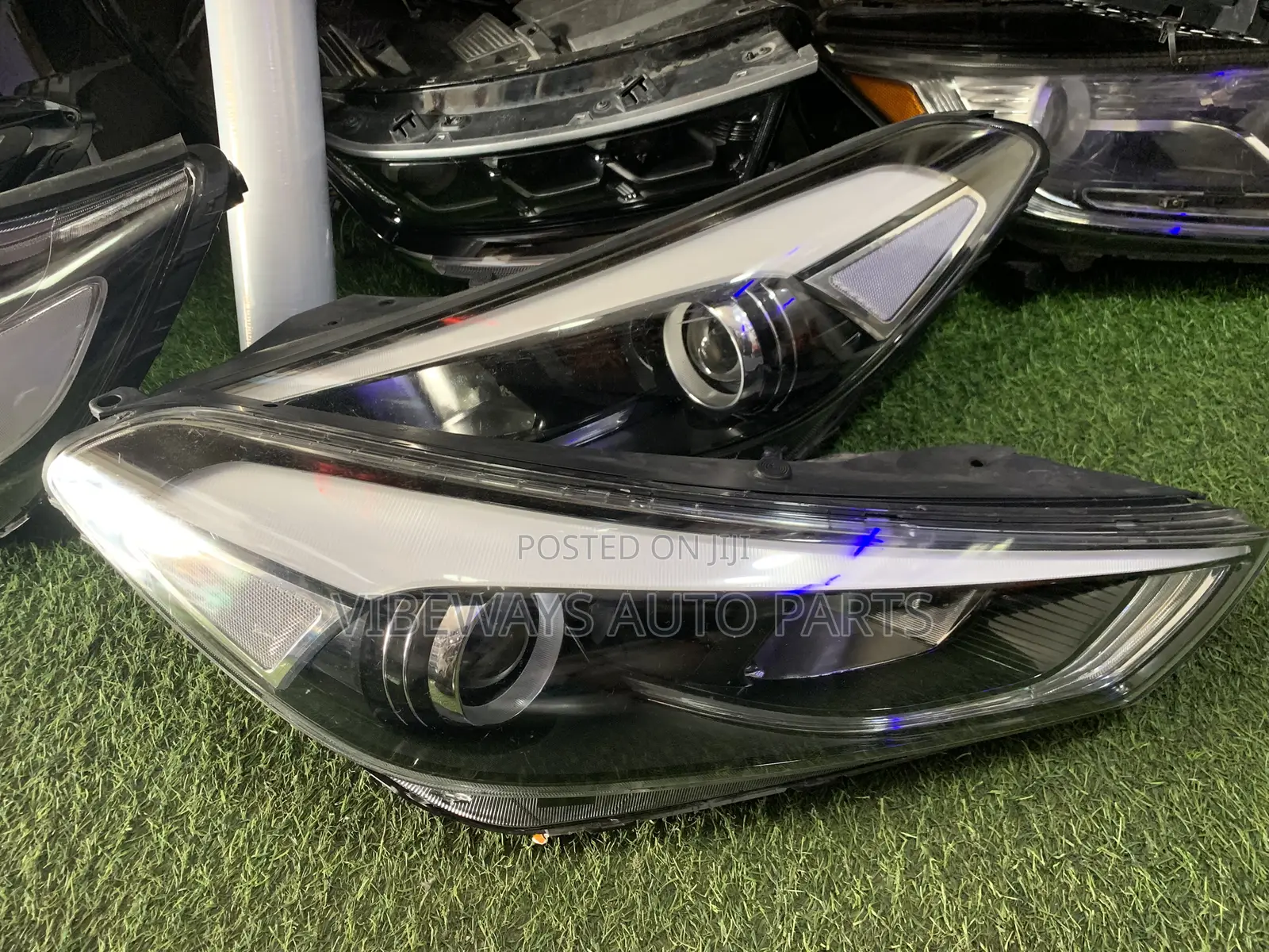 Hyundai Tucson 2016-2017-2018 Original Headlight Pair