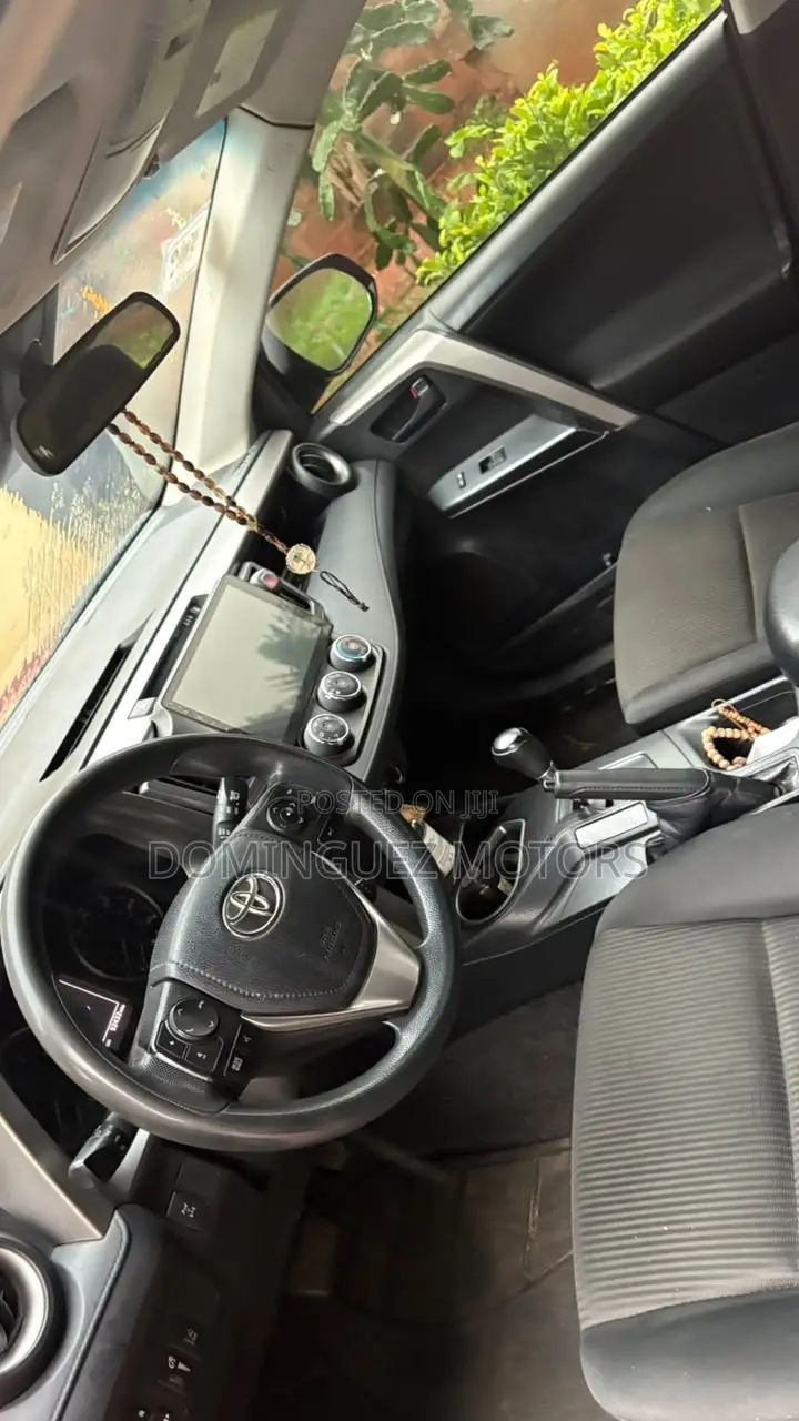 Toyota RAV4 2017 Red