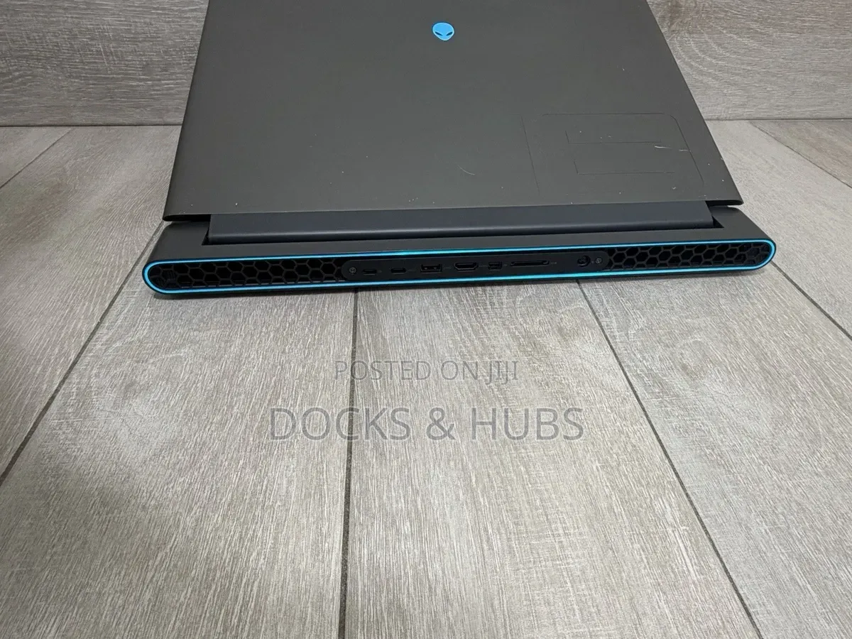 Laptop Dell Allienware M18 R1 32GB AMD SSD 1T