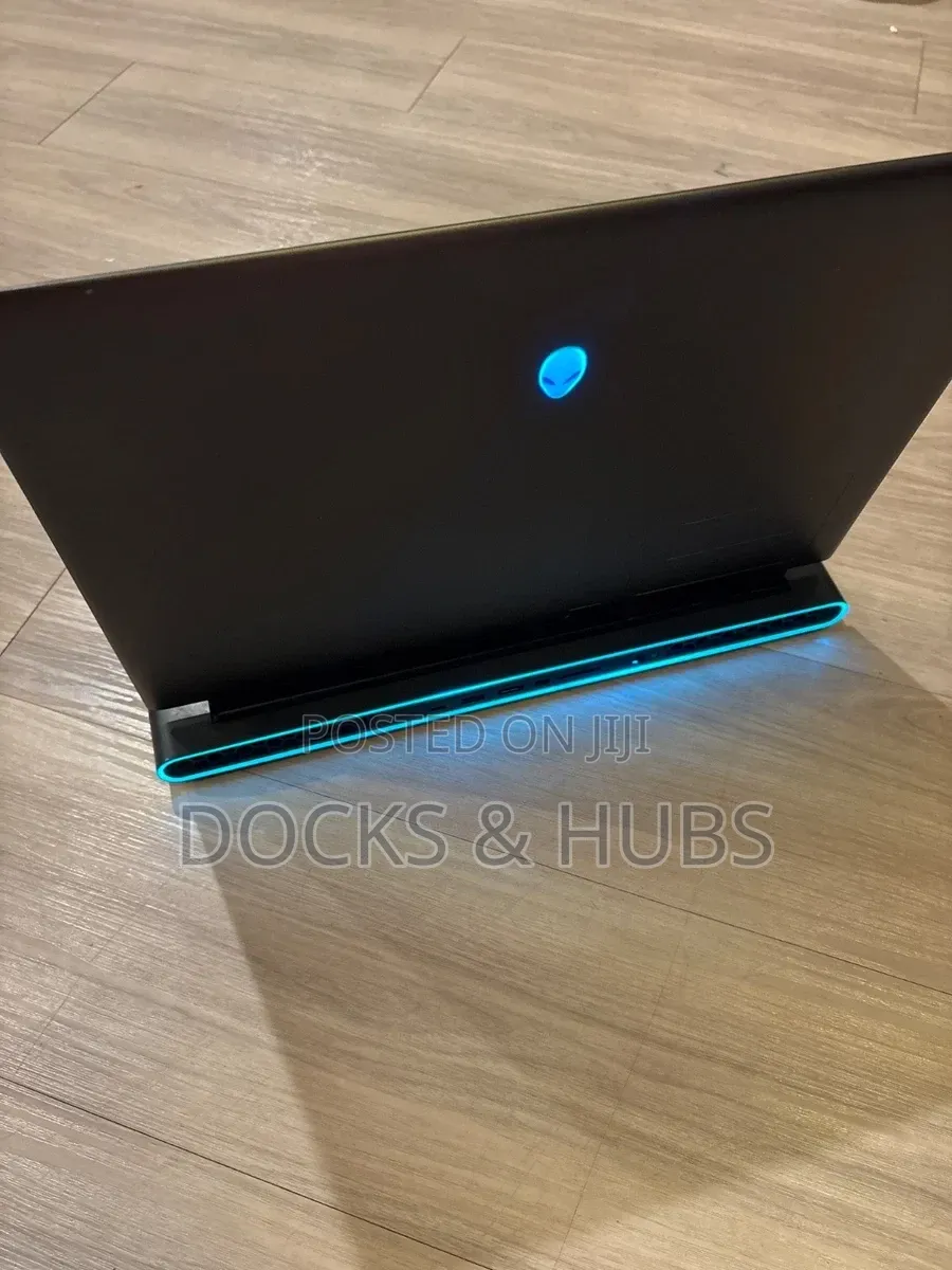 Laptop Dell Allienware M18 R1 32GB AMD SSD 1T