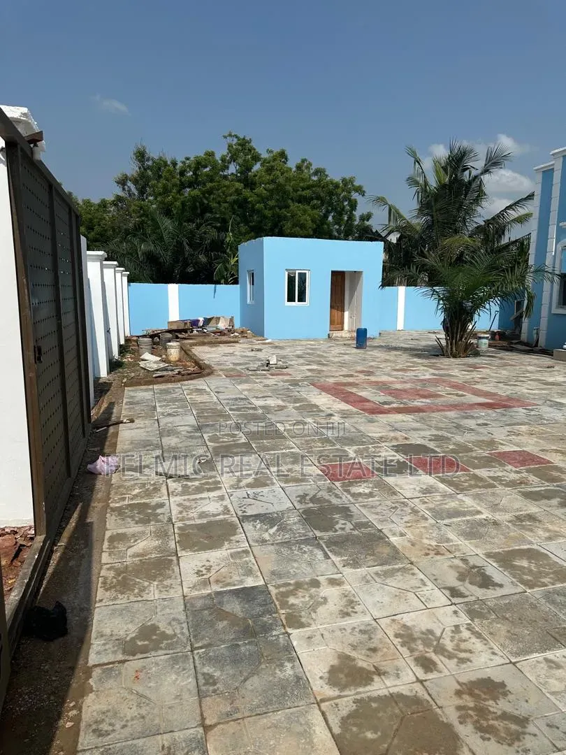 4bdrm House in Felmic Real Estate, Pentecost for sale