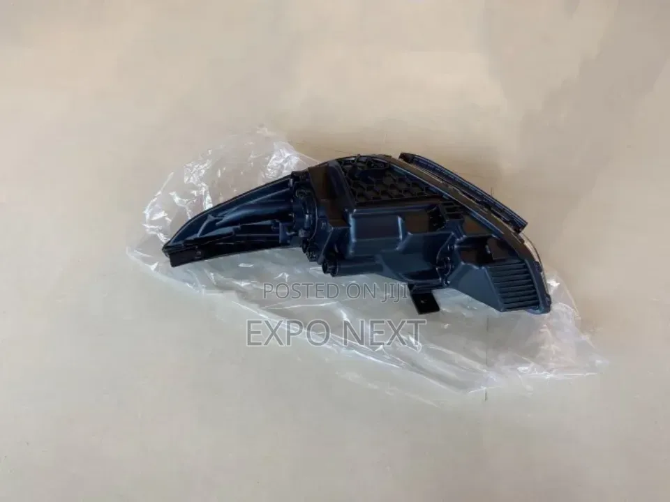 Hyundai Accent 2018-2022 Head Light Pair Halogen