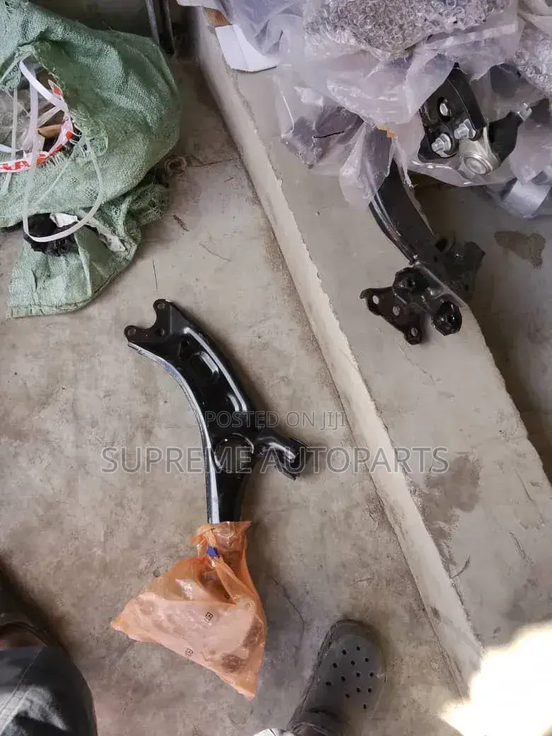 Honda CRV 2017,2018,2019,2020,2021,2021 Lower Arm