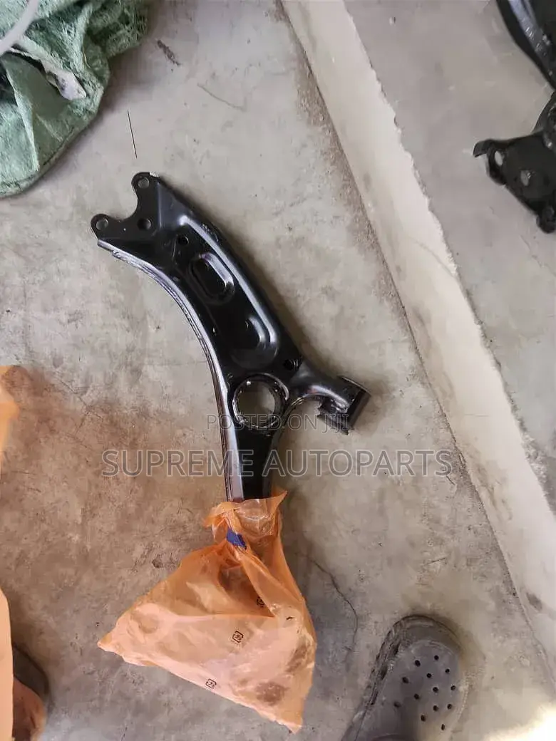 Honda CRV 2017,2018,2019,2020,2021,2021 Lower Arm