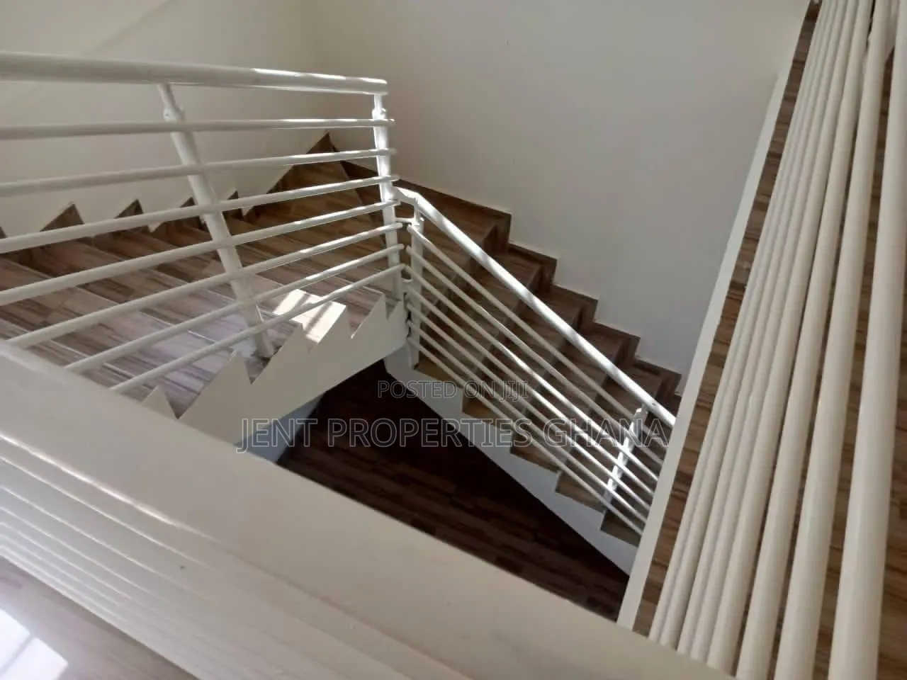 5bdrm House in Manhean for sale