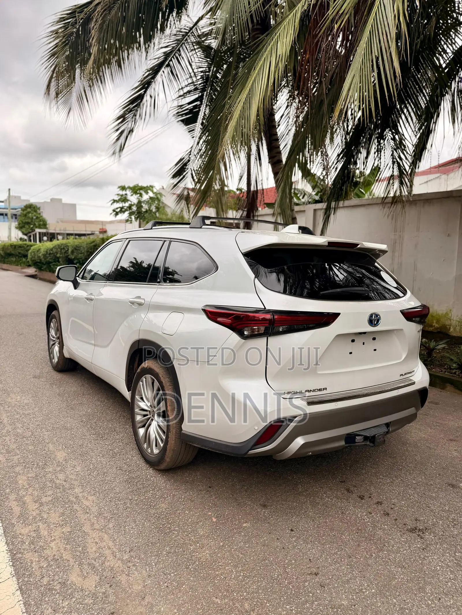 Toyota Highlander Platinum AWD 2023 White