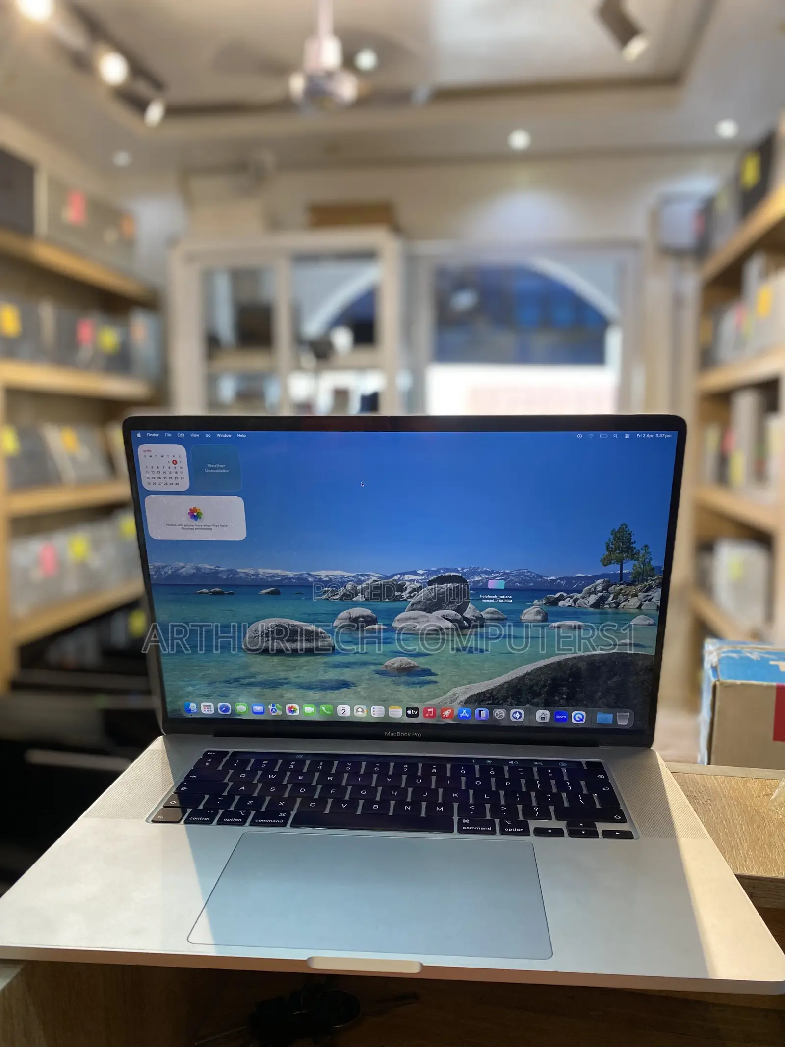 Laptop Apple MacBook Pro 2019 16GB Intel Core i9 SSD 1T