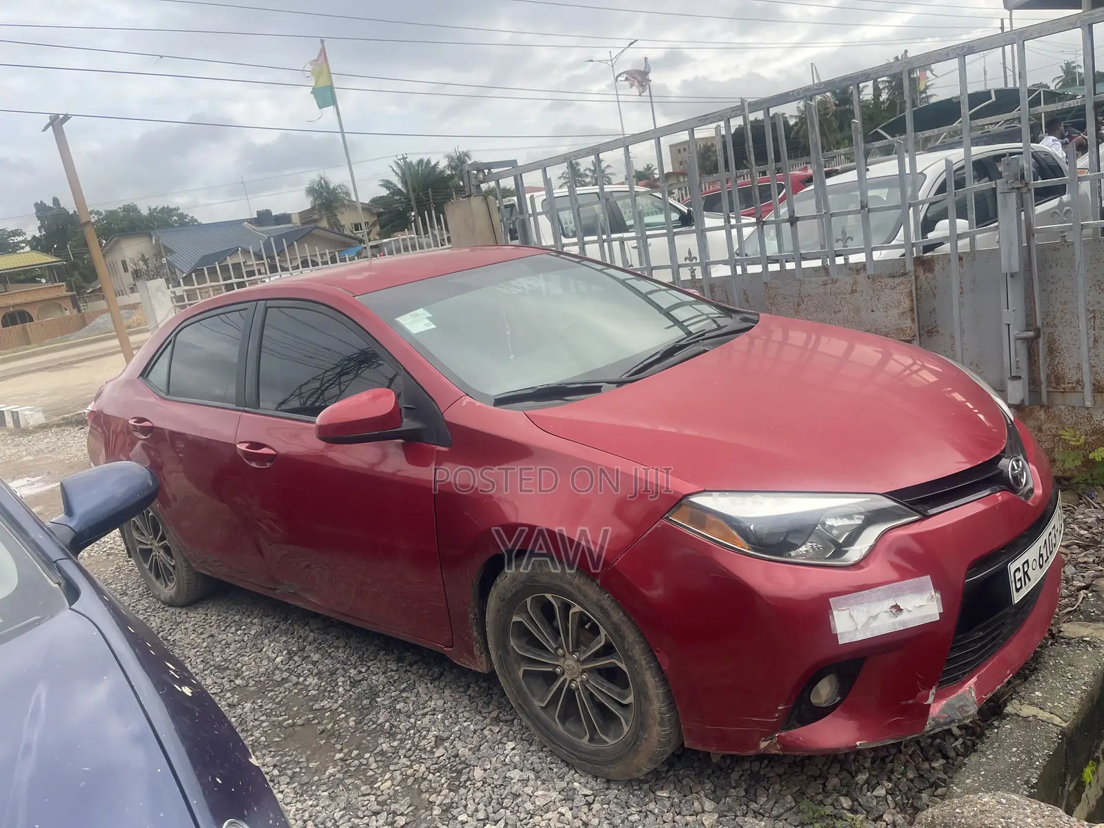 Toyota Corolla LE Eco 4dr Sedan (1.8L 4cyl CVT) 2016 Red