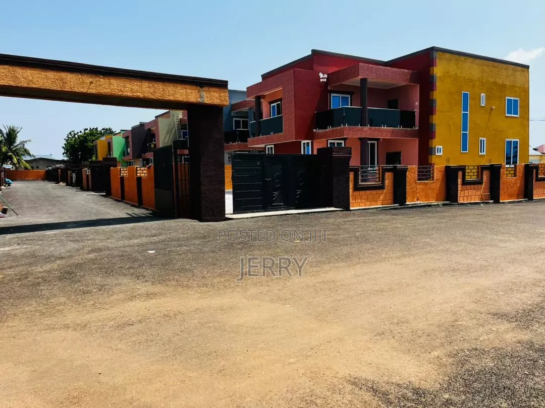 4bdrm House in Regimanuel Gray Estates for sale