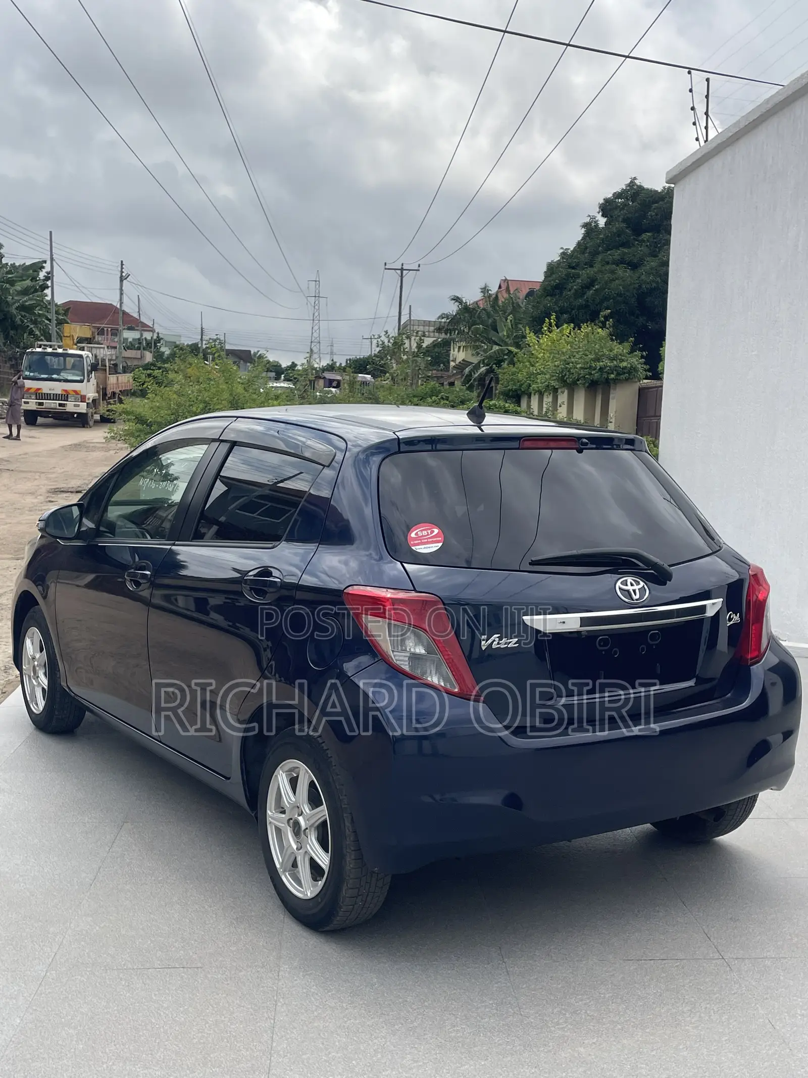 Toyota Vitz 1.3 AWD 5dr 2013 Blue
