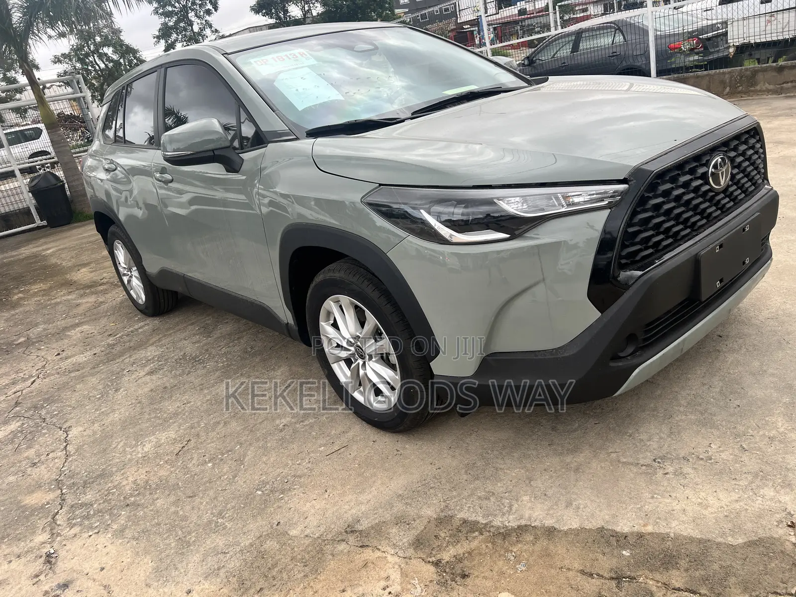 Toyota Corolla Cross LE 2WD 2024