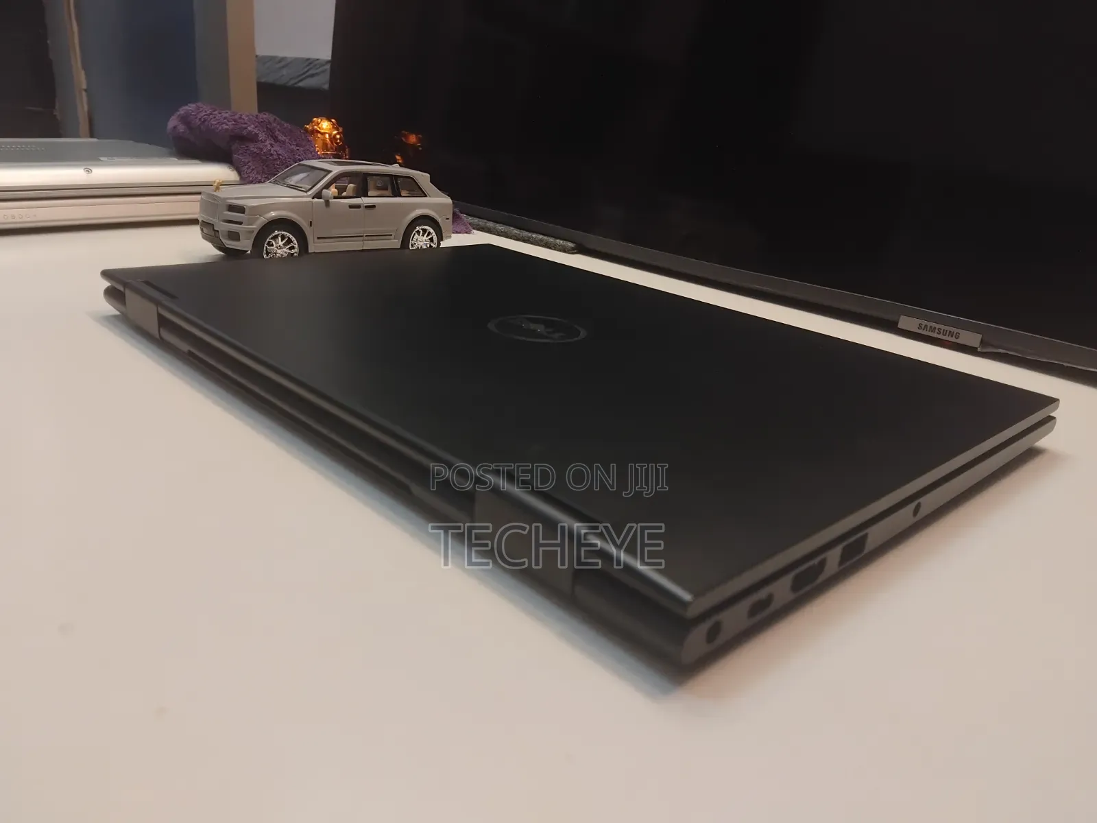 Laptop Dell Latitude 3390 2-in-1 8GB Intel Core i5 SSD 256GB