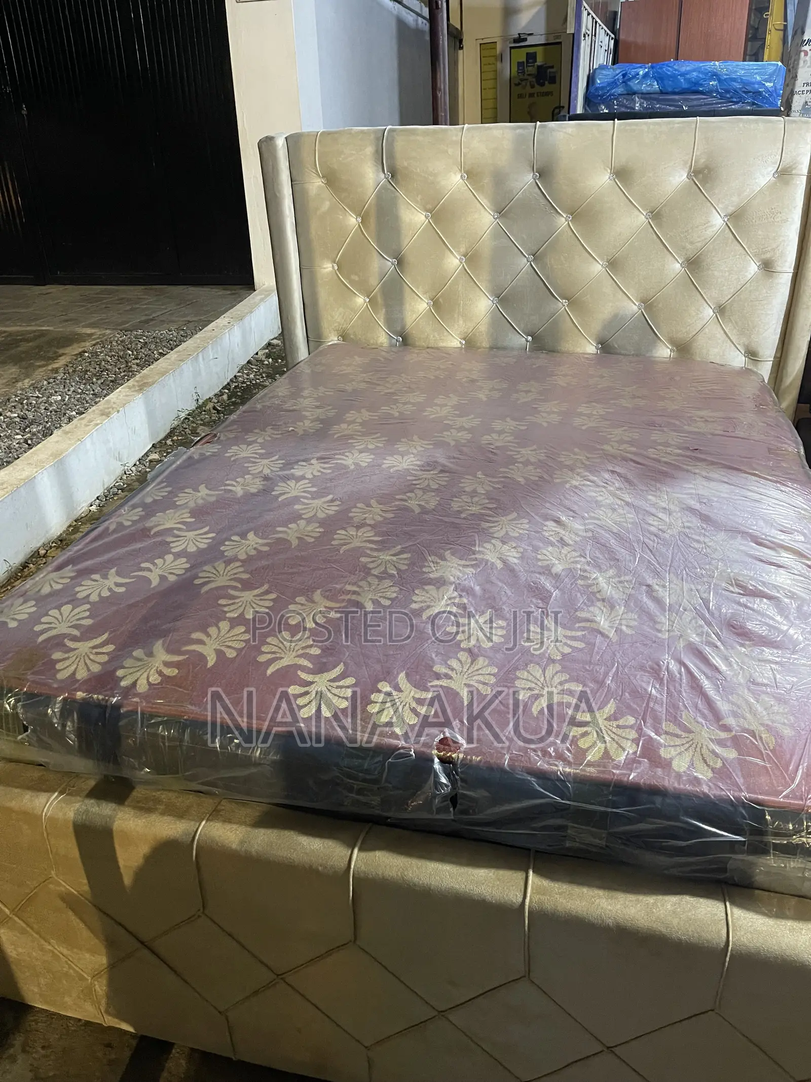 Double Bed Frame With Mattress