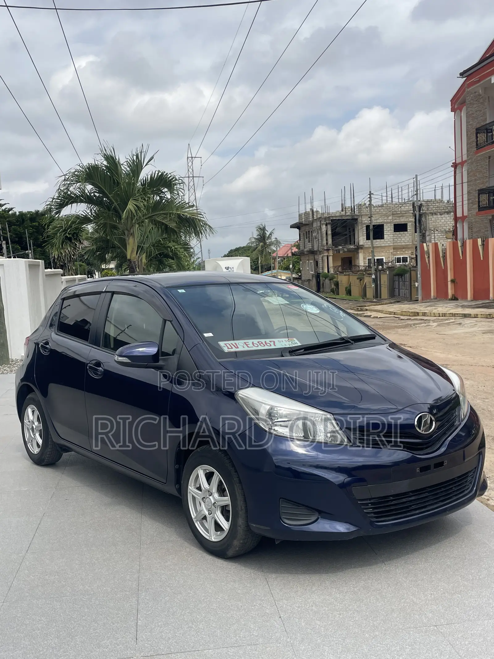 Toyota Vitz 1.3 AWD 5dr 2012 Blue