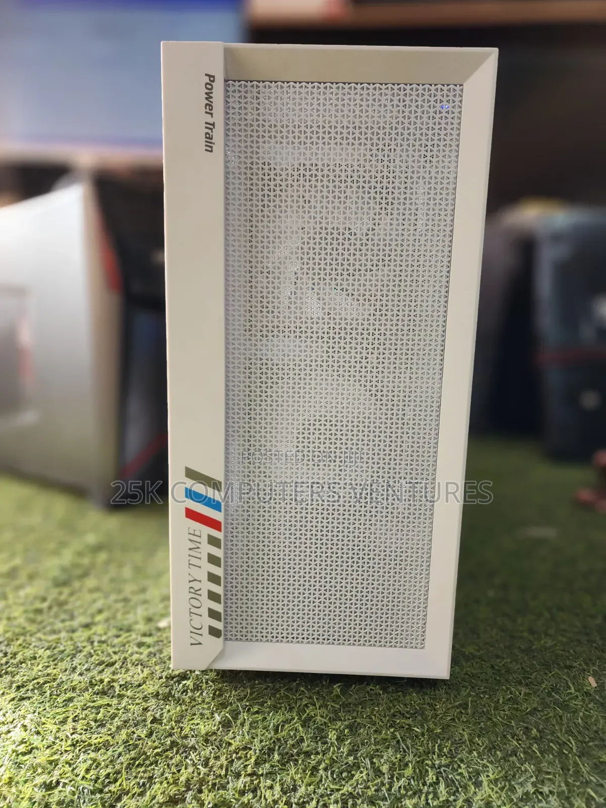 New Desktop Computer MSI Aegis RS 11td-203 32GB Intel Core i7 SSD 1T